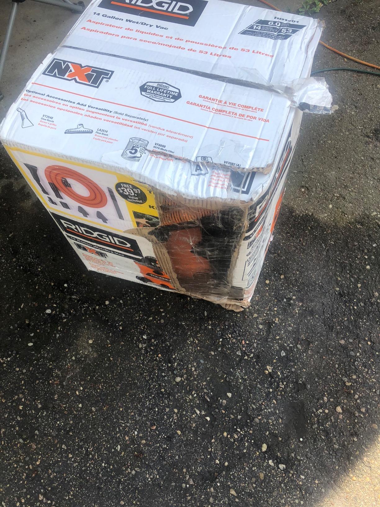 RIDGID 14-Gallon 6.0 Peak HP Wet/Dry Vac with Auto Detailing Kit customer photo 2