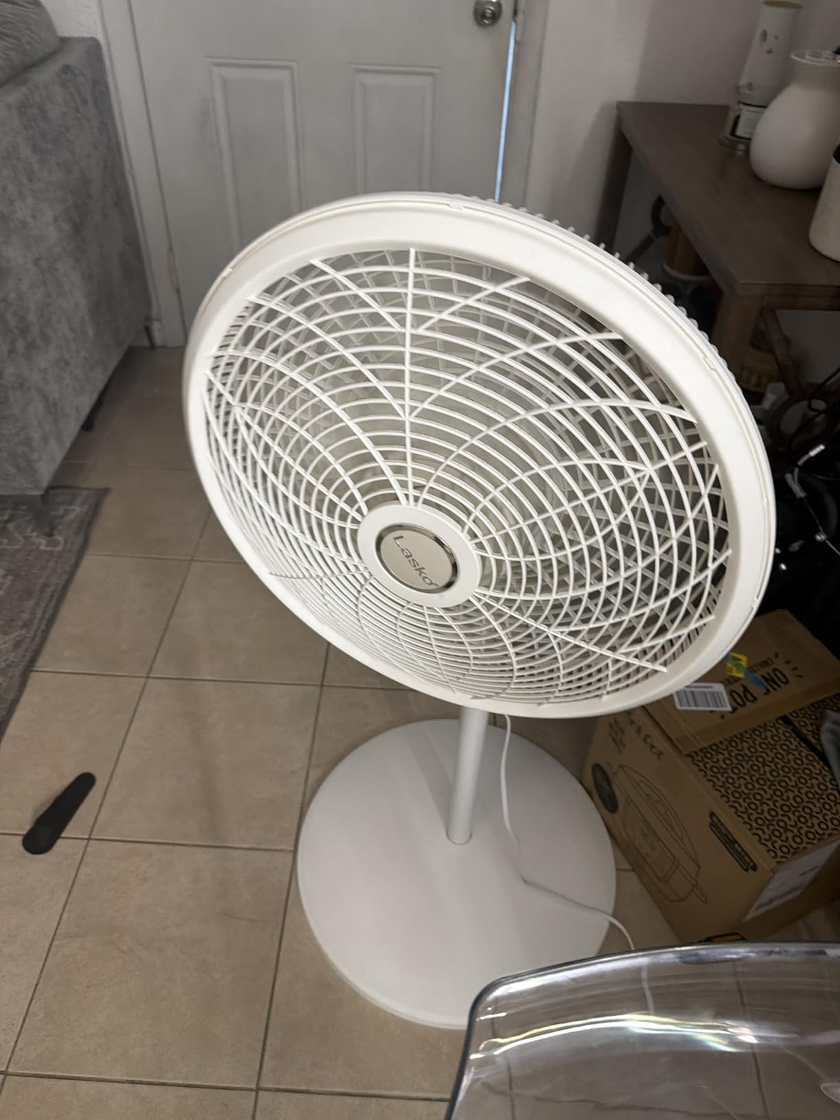 Lasko Oscillating Pedestal Fan - Lasko Fan with Adjustable Height and 3 Cooling Speeds, Portable, 18