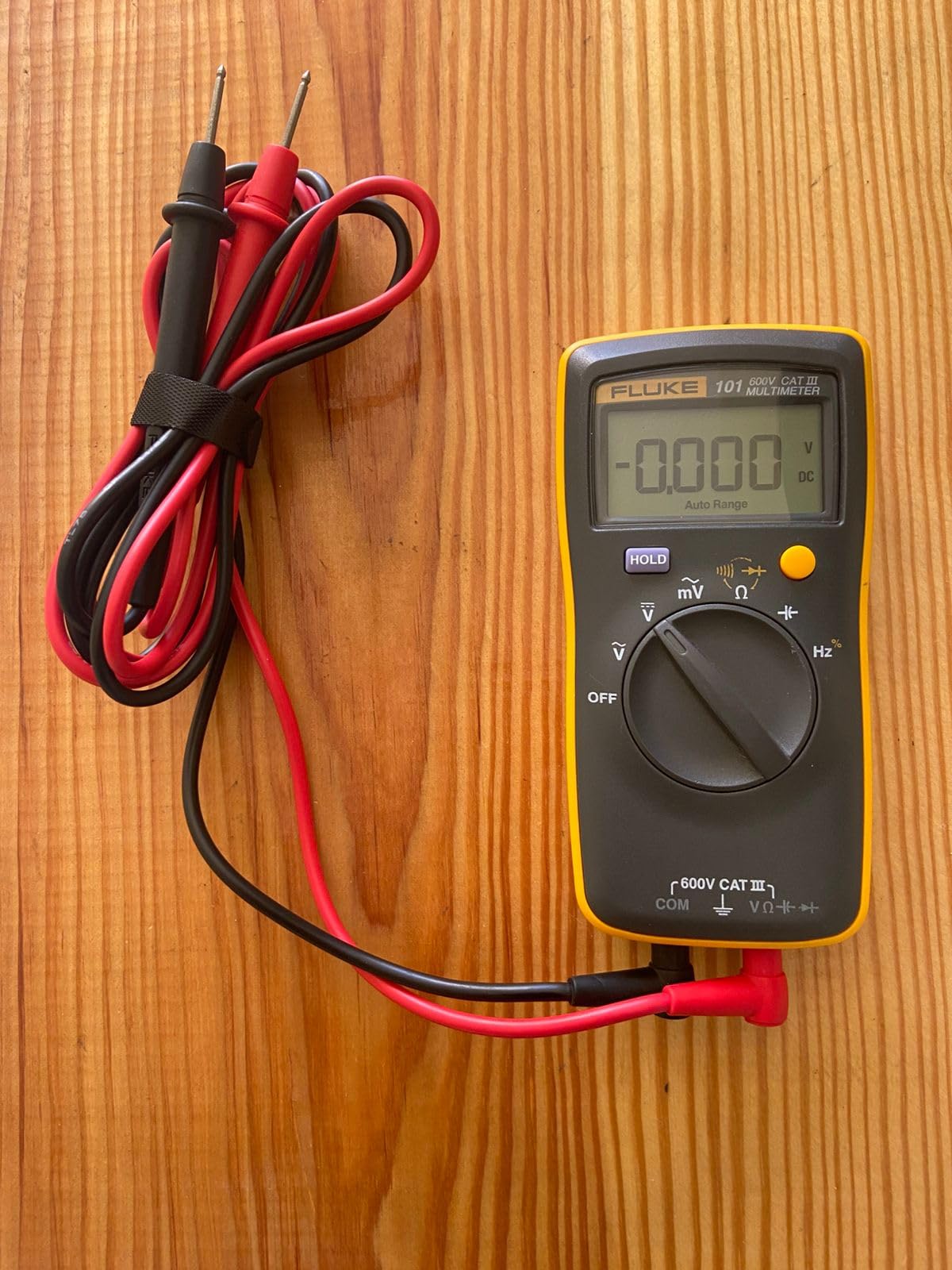Fluke 101 Digital Multimeter Basic Electrical Tester customer photo 1