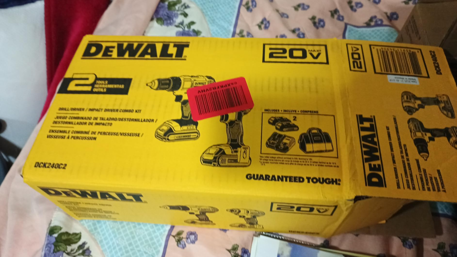 DEWALT 20V MAX Cordless Drill and Impact Driver, Power Tool Combo Kit, Includes 2 Batteries, Charger and Bag (DCK240C2) customer photo 2