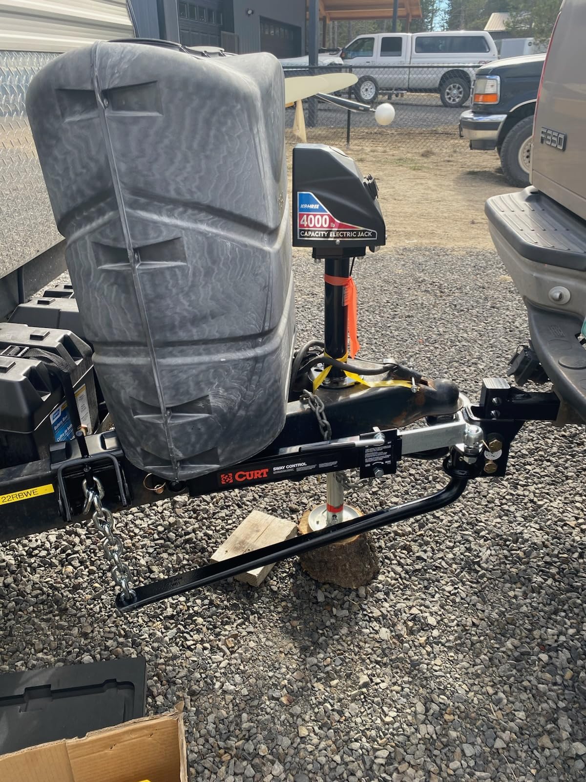 CURT 17063 MV Round Bar Weight Distribution Hitch with Sway Control, Up to 14,000 lbs., 2-Inch Shank, 2-5/16-Inch Ball customer photo 1