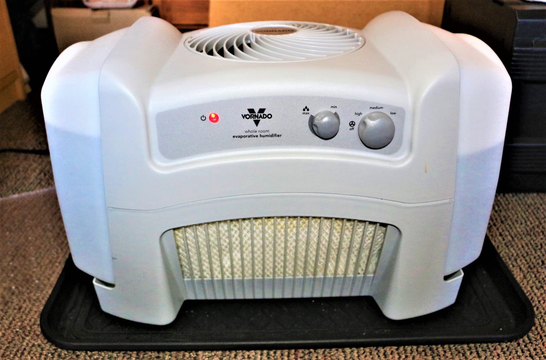 Vornado Evap40 Evaporative Humidifier with Adjustable Humidistat, 4-Gallon Capacity for Large Room Coverage up to 1,000 sq ft, 3 Speed Settings, Easy to Clean Dual Tank customer photo 2