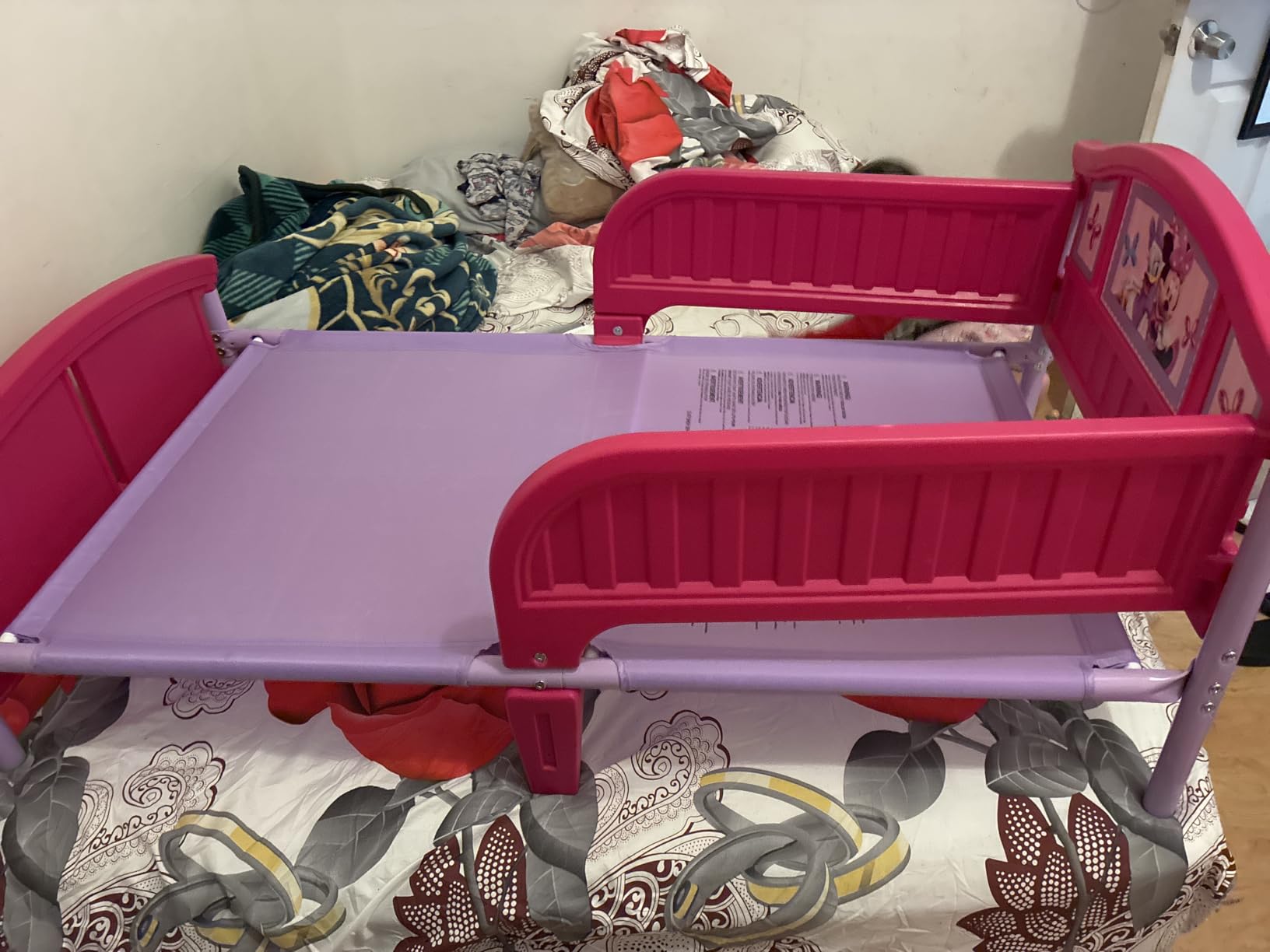 Delta Children Plastic Toddler Bed, Disney Minnie Mouse customer photo 1