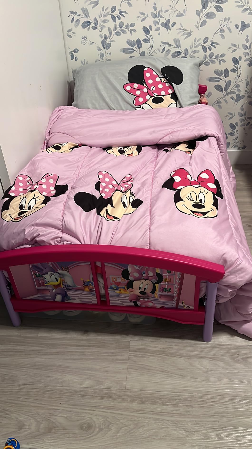 Delta Children Plastic Toddler Bed, Disney Minnie Mouse customer photo 2