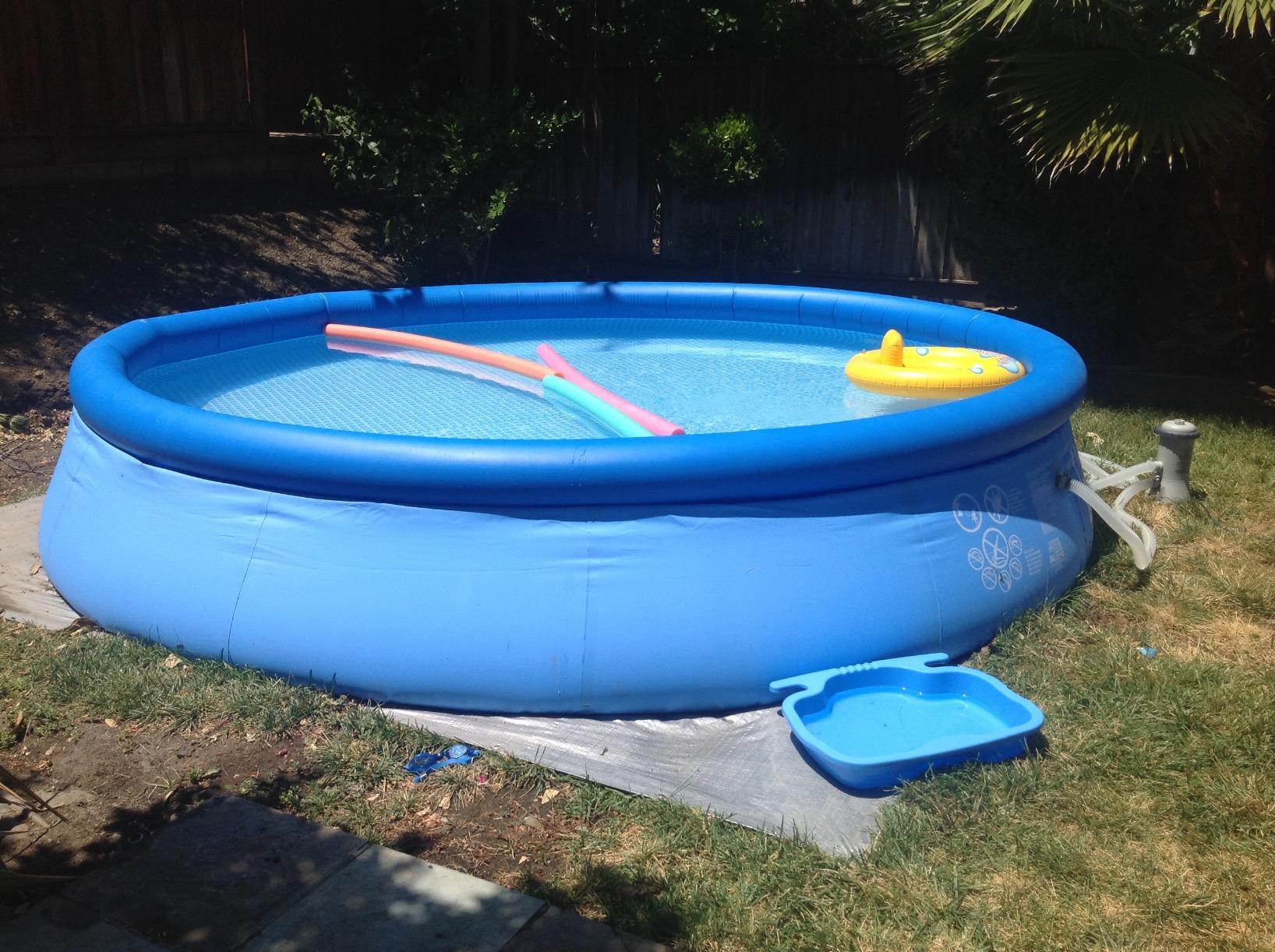 Intex Easy Set 10 ft x 30in Above Ground Pool Set, Round Inflatable Swimming Pool with 330 GPH Cartridge Filter Pump and Type H Cartridge customer photo 1