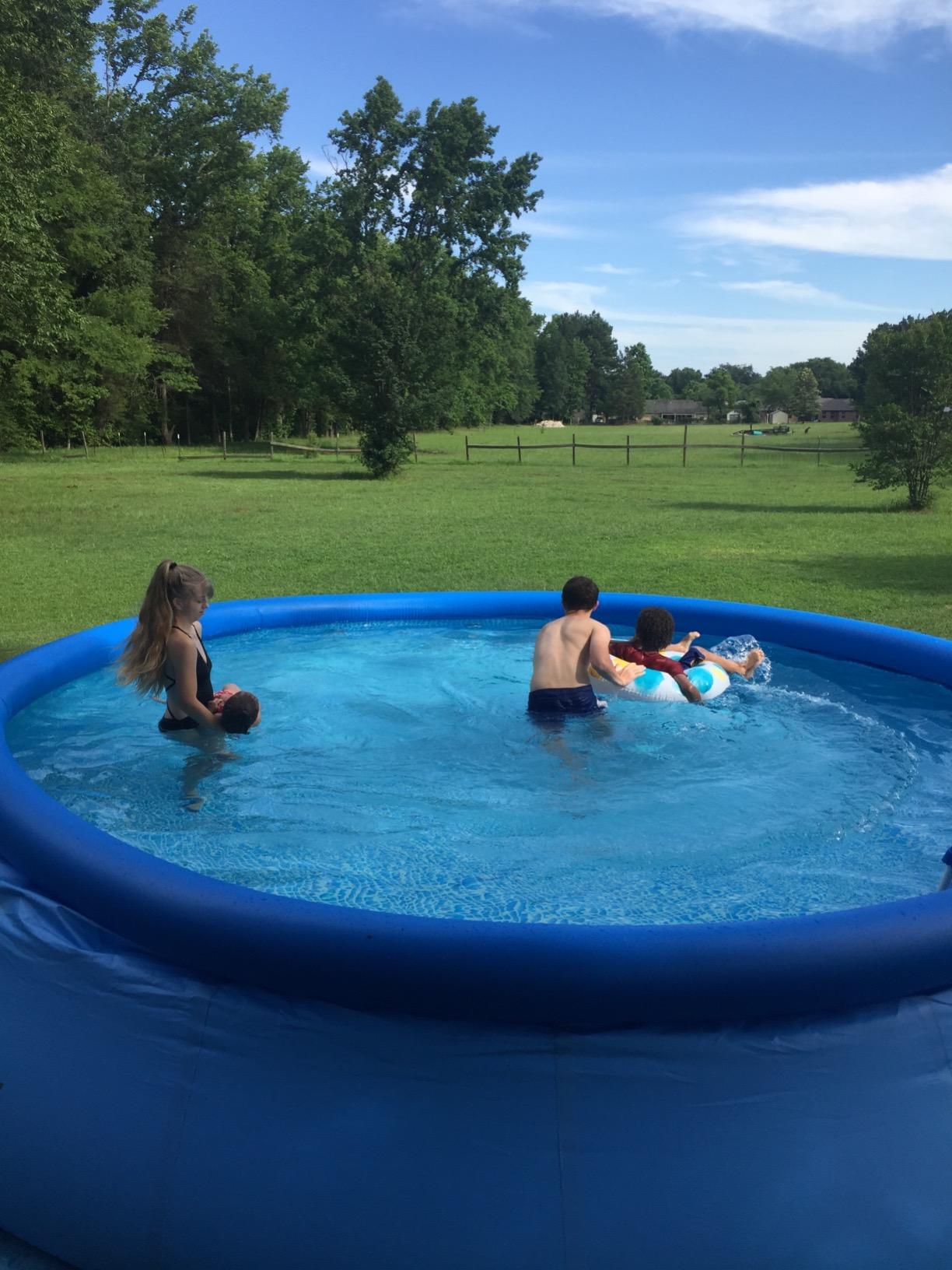 Intex Easy Set 10 ft x 30in Above Ground Pool Set, Round Inflatable Swimming Pool with 330 GPH Cartridge Filter Pump and Type H Cartridge customer photo 2