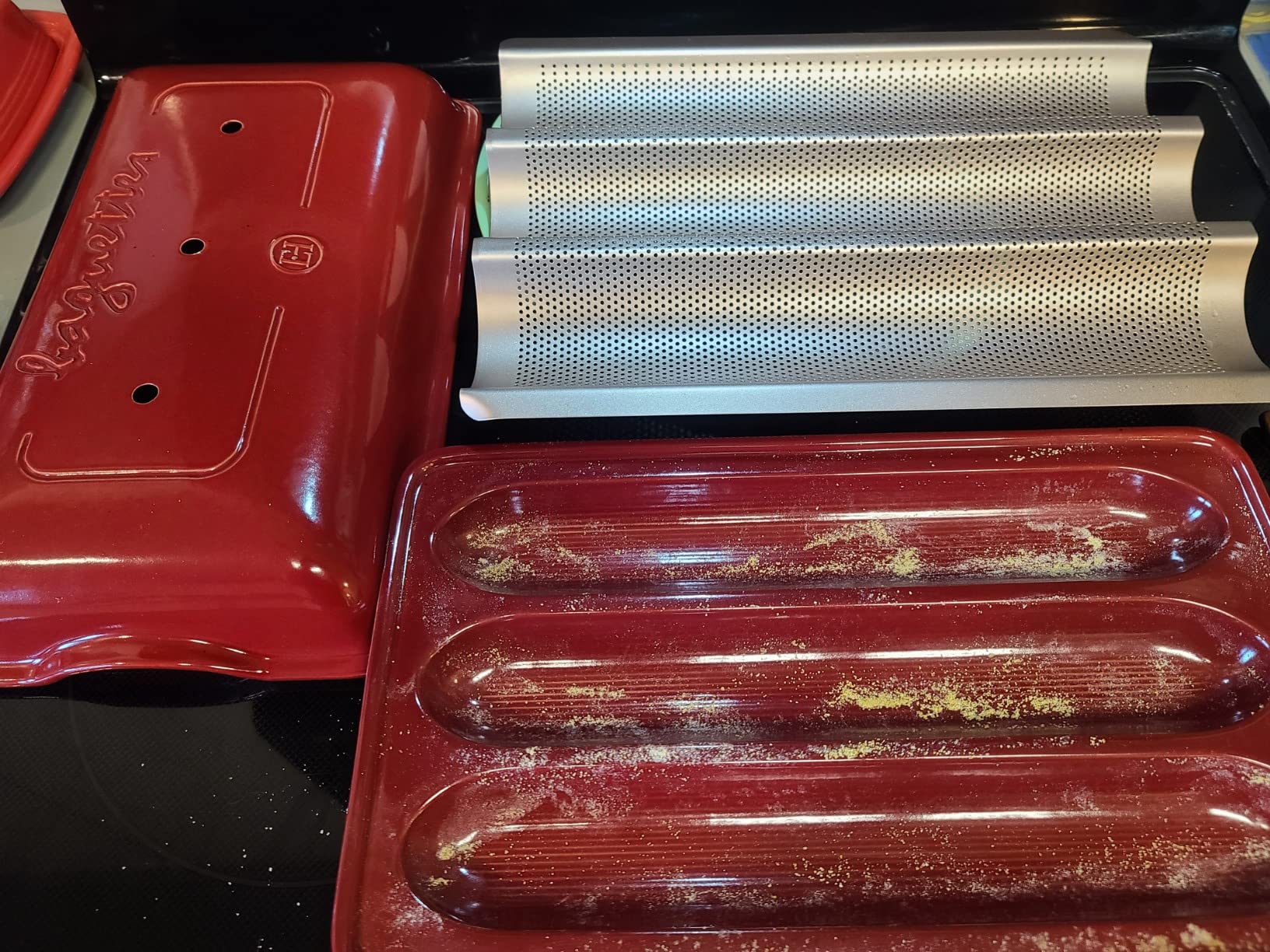 Emile Henry Baguette Baker | Burgundy customer photo 2