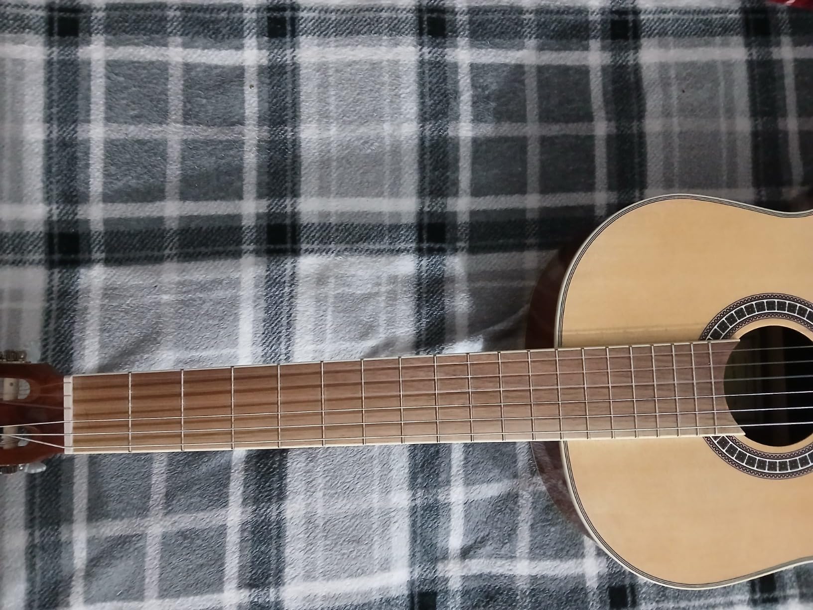 Classical Guitar 4/4, Full Size 39 Inch Wooden Guitar with Soft Nylon Strings by Hola! Music, Natural Gloss Finish - FREE Padded Gig Bag Included customer photo 2