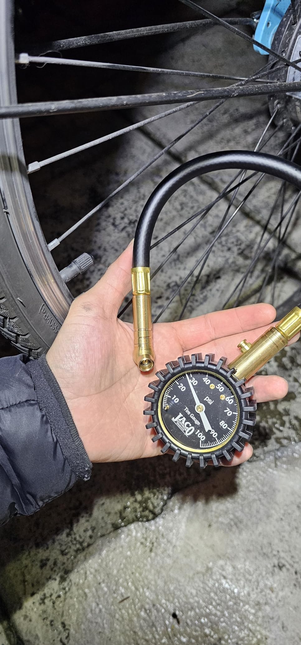 JACO ElitePro Tire Pressure Gauge - 100 PSI (Analog Dial) customer photo 2
