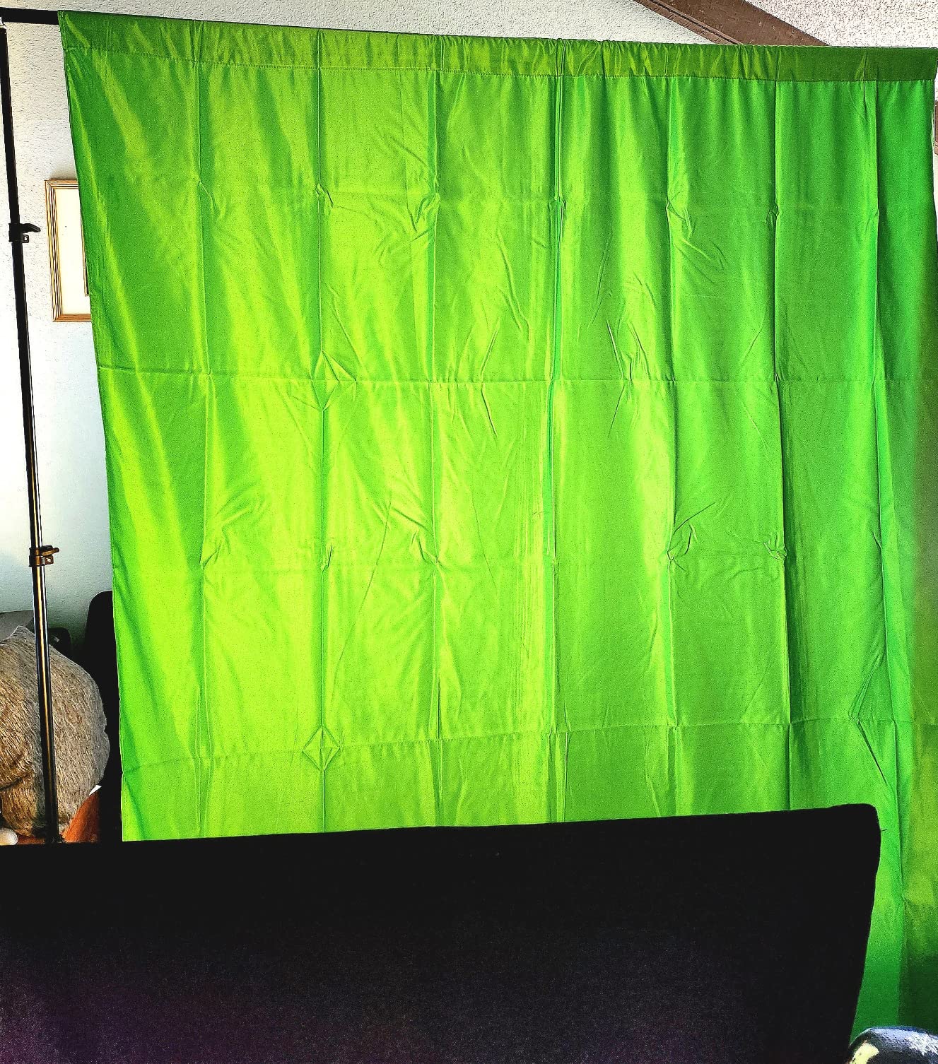 NEEWER Photography Lighting kit with Backdrops, 8.5x10ft Backdrop Stands, UL Certified 5700K 800W Equivalent 24W LED Umbrella Softbox Continuous Lighting, Photo Studio Equipment for Photo Video Shoot customer photo 2