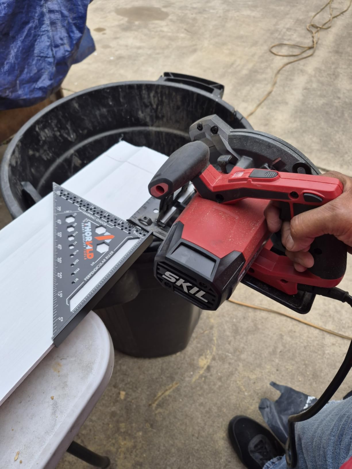 SKIL 15 Amp 7-1/4 Inch Circular Saw with Single Beam Laser Guide - 5280-01 customer photo 1