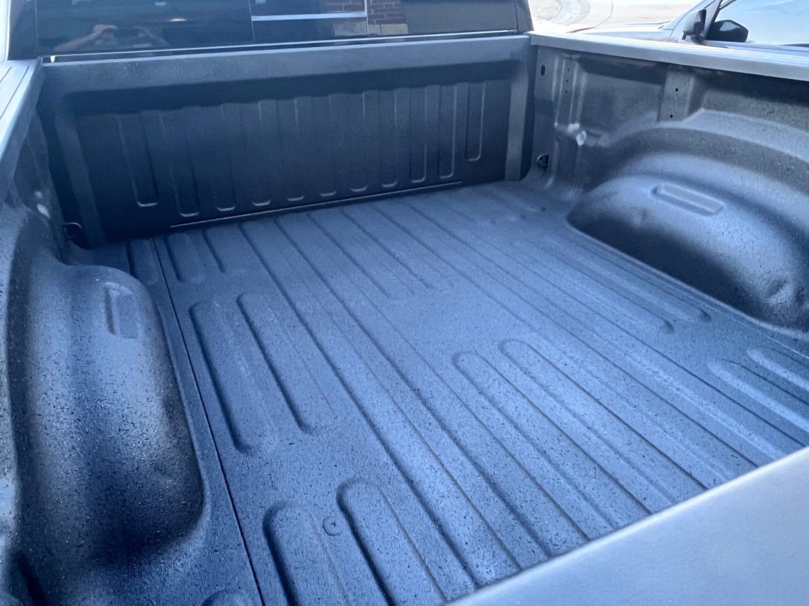 Raptor Liner Kit, Spray-On Truck Bed Liner Kit, Protective Paint For Tailgates and Trucks, Vehicle Undercoating, Black, 1 Gallon customer photo 1