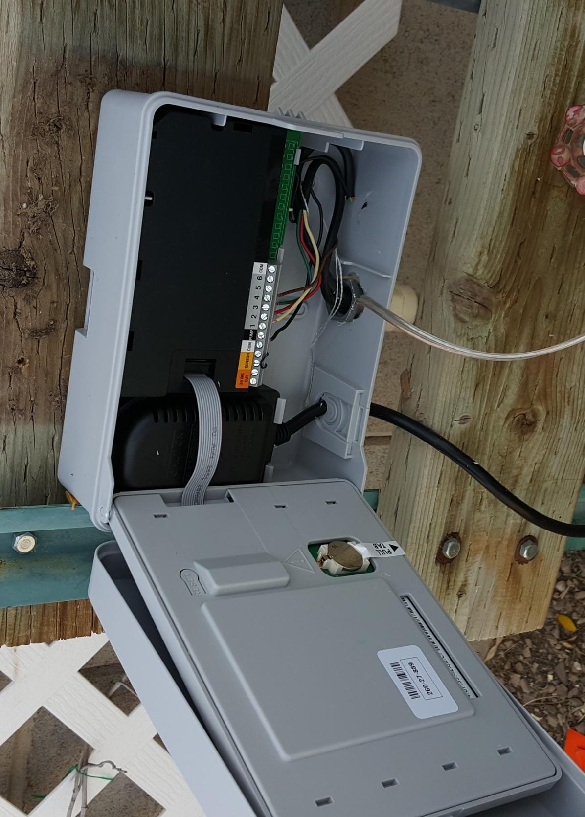 Orbit B-hyve Smart Indoor/Outdoor Sprinkler Controller - 6-Zone - App Controlled Smart Controller with Custom Irrigation Schedules - Weatherproof Multi-Zone Sprinkler System - 57946 customer photo 2