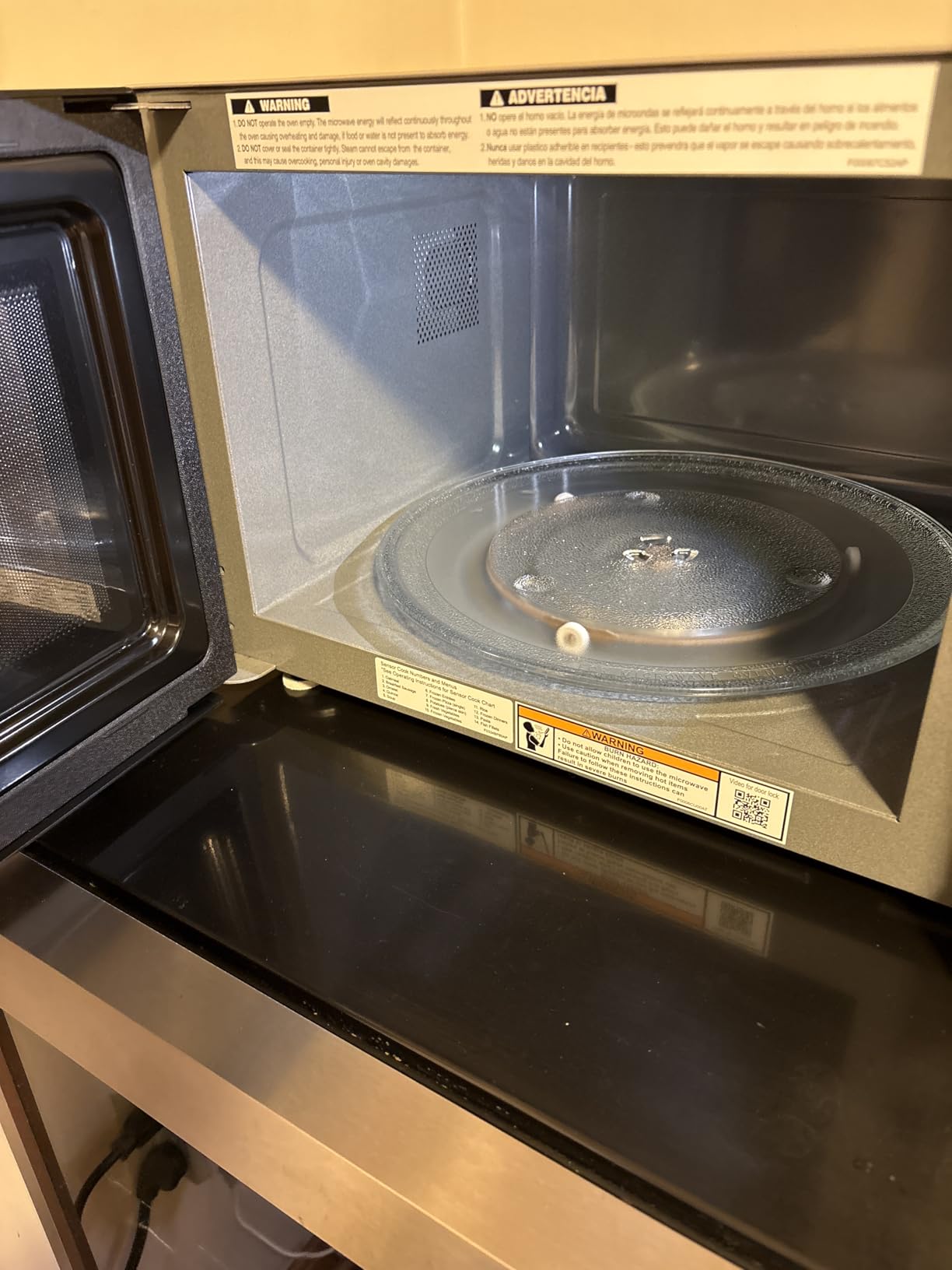 Panasonic Microwave Oven NN-SN686S Stainless Steel Countertop/Built-In with Inverter Technology and Genius Sensor, 1.2 Cubic Foot, 1200W customer photo 2