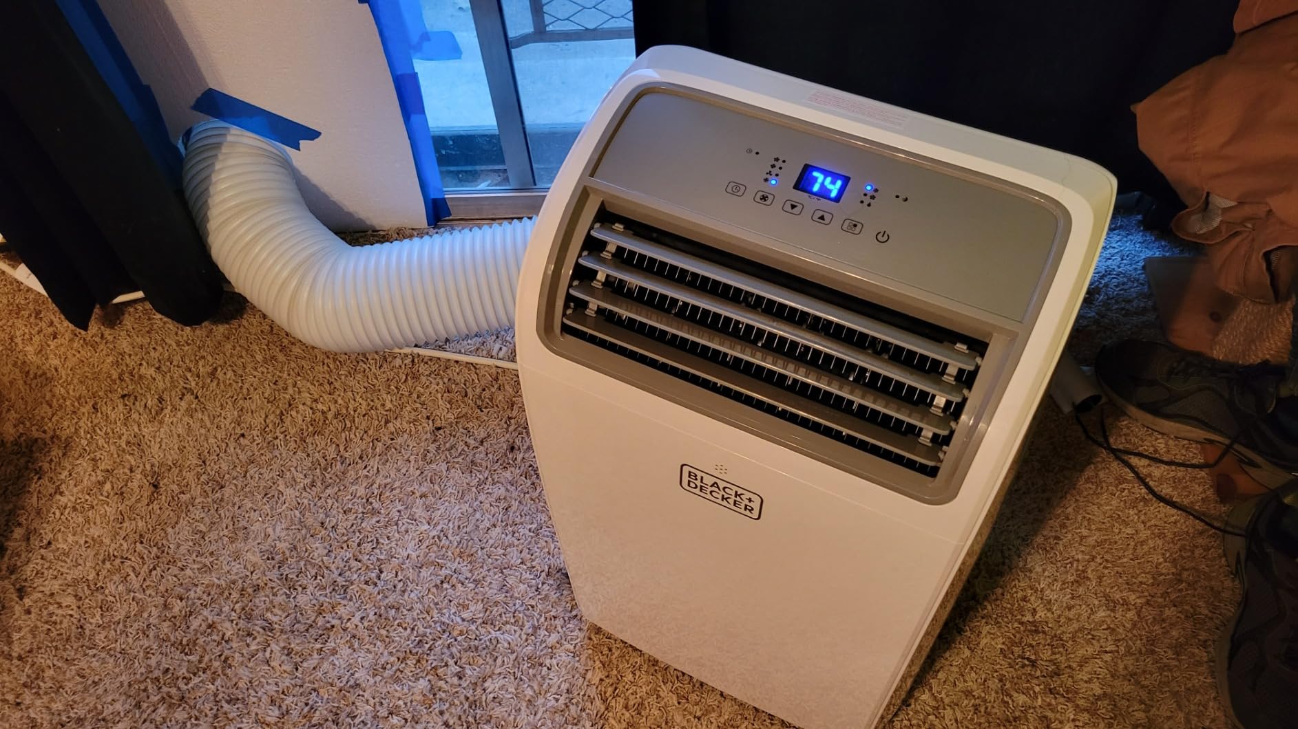 BLACK+DECKER Smart Portable Air Conditioner, 12,000 BTU for Rooms up to 550 Sq. Ft., Smart Portable AC with Follow Me Remote and Window Kit, BPACT12WT, White customer photo 2