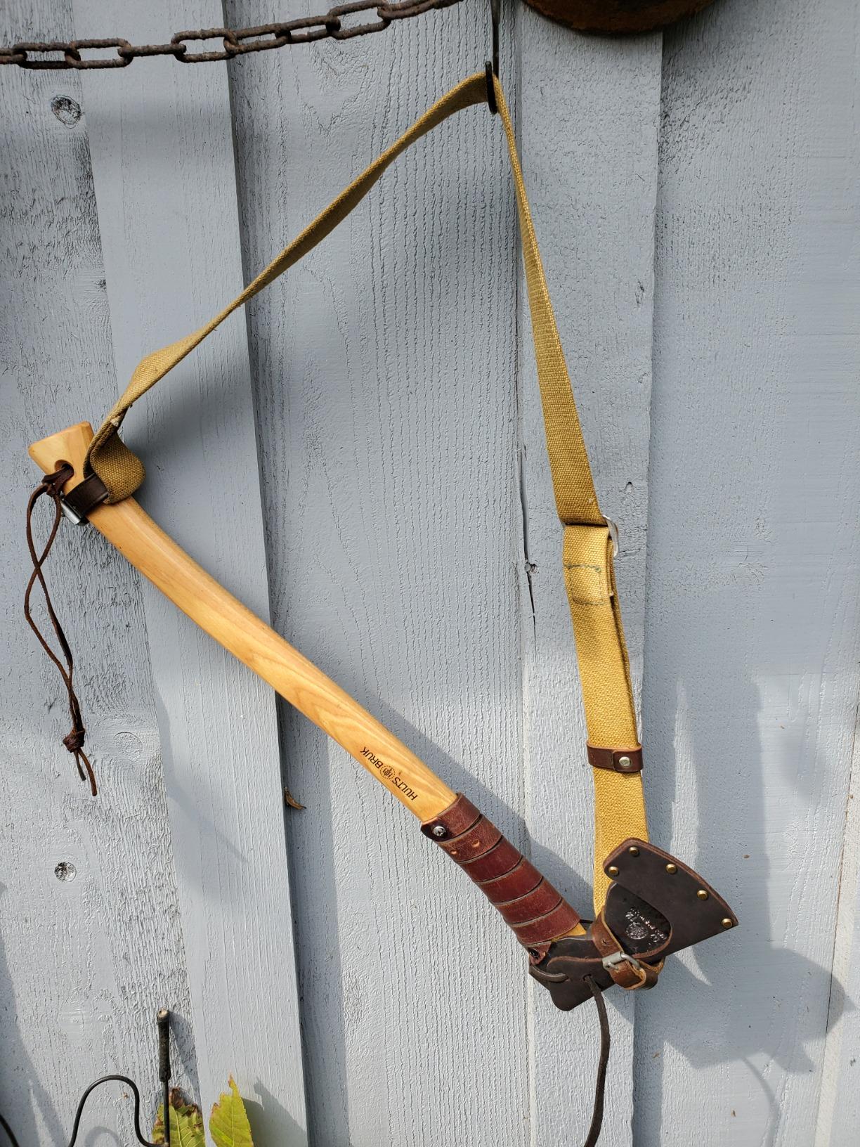 Hults Bruk Akka Foresters Premium Outdoor Axe customer photo 1