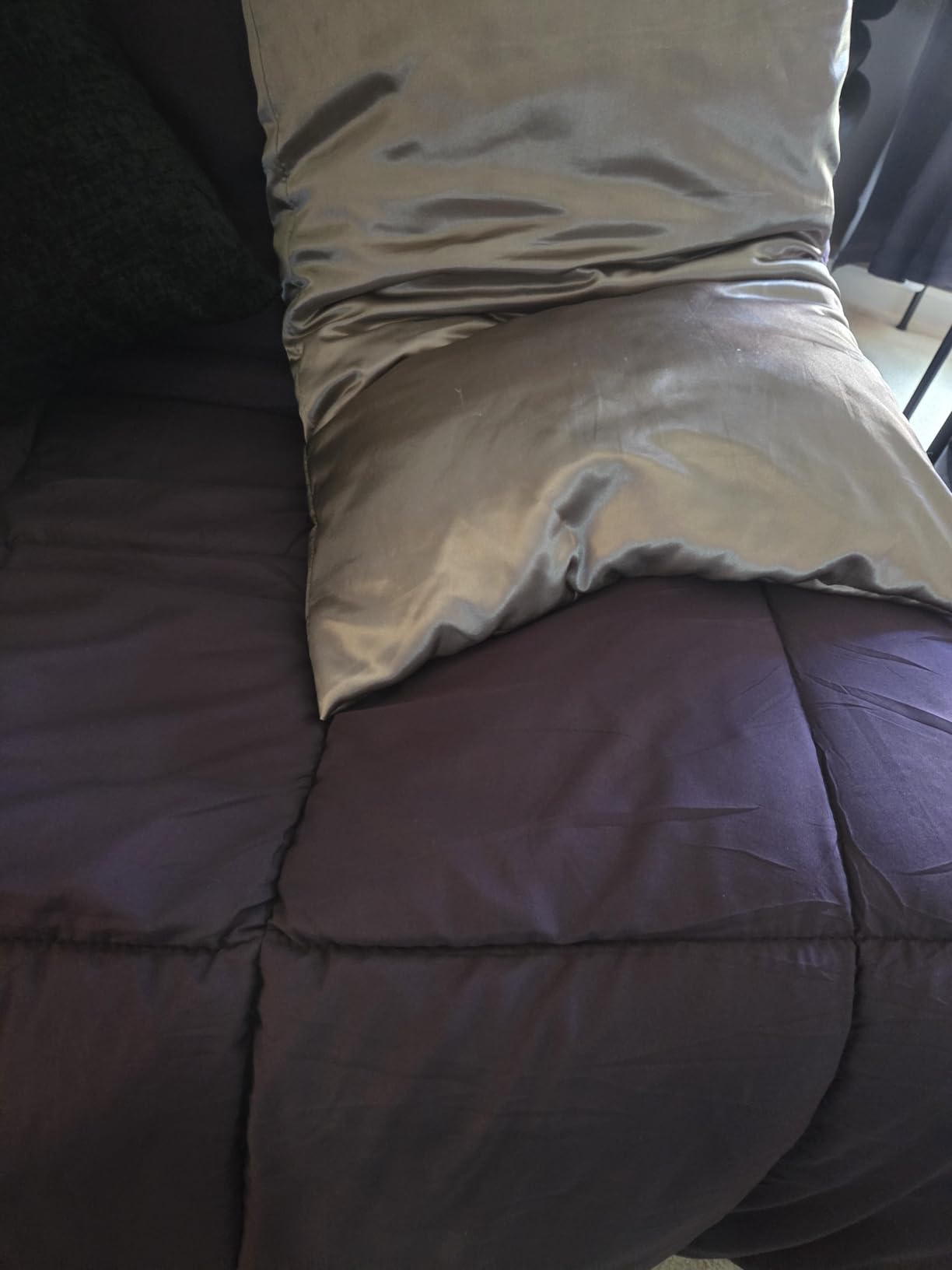 Utopia Bedding Comforter Queen Size 88 x 88 Inches White, All Season Duvet Insert, Down Alternative Box Stitched Bed Comforter with Corner Tabs, Machine Washable customer photo 1