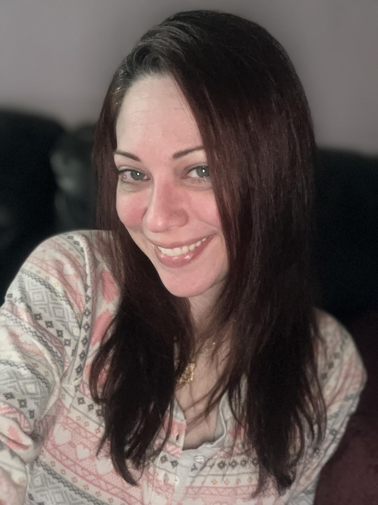 REVLON One-Step Volumizer Hair Dryer and Styler - Easy Salon-Style Blowouts - Less Frizz, More Shine, and Reduced Heat Damage, for All Hair Types and Lengths (Black) customer photo 1