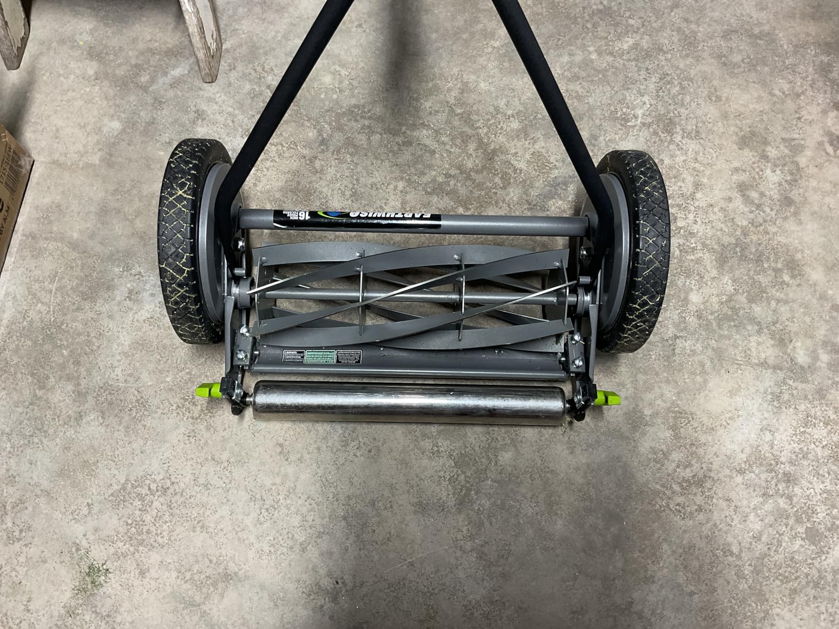 Earthwise 1715-16EW 16-Inch 7-Blade Push Reel Lawn Mower, Grey customer photo 2