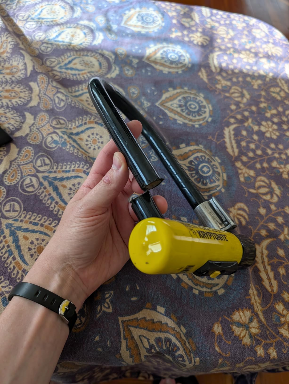 Kryptonite New York Standard Bike U-Lock, Heavy Duty Anti-Theft, 16mm Shackle with Mounting Bracket and Keys, Ultimate Security for Bicycles E-Bikes and Scooters customer photo 2