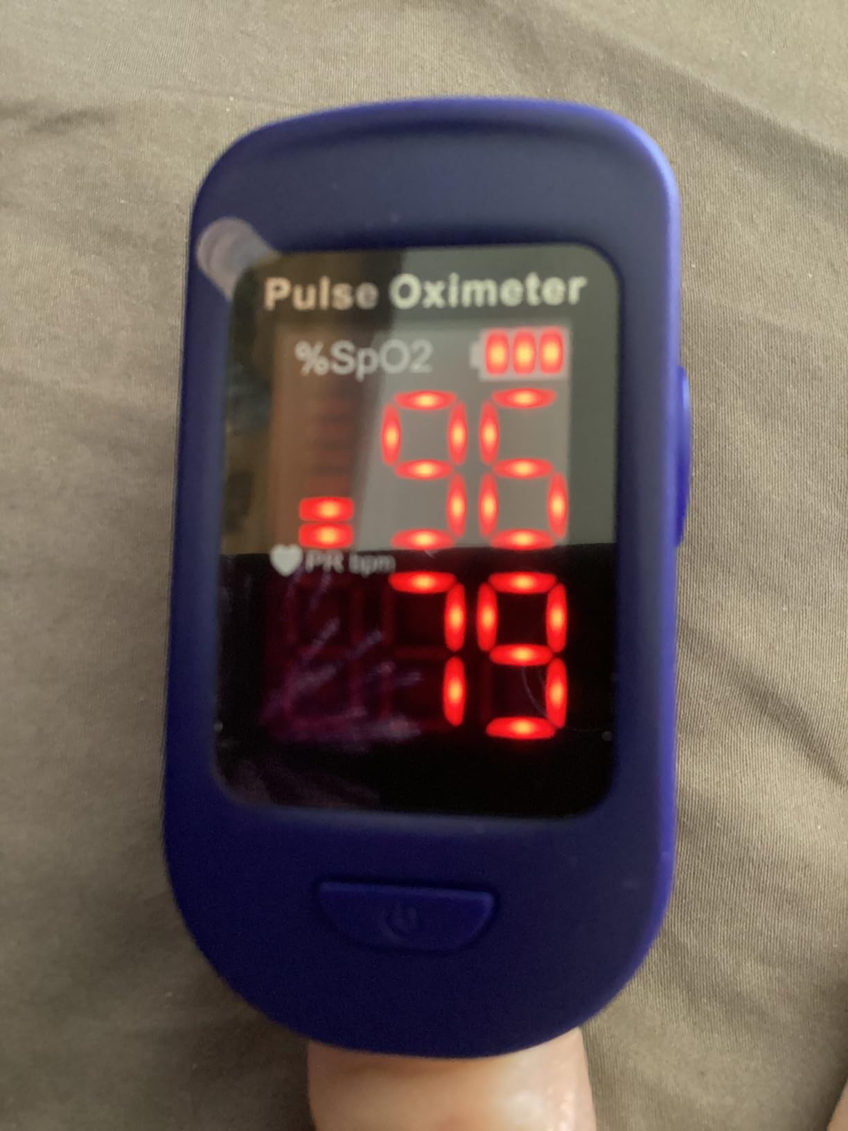 Zacurate 500BL Fingertip Pulse Oximeter Blood Oxygen Saturation Monitor with Batteries Included (Navy Blue) customer photo 1