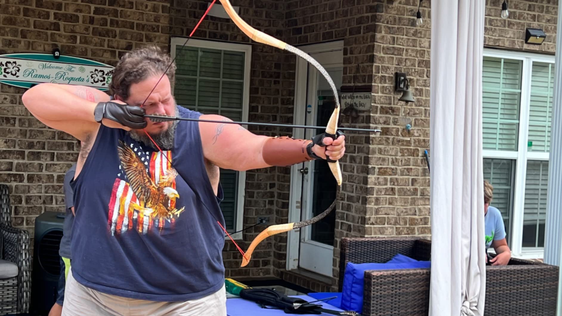 TOPARCHERY Black Hunter Traditional Recurve Bow 53'' Archery Hunting Handmade Horse Bow Longbow 30-50 lbs customer photo 2