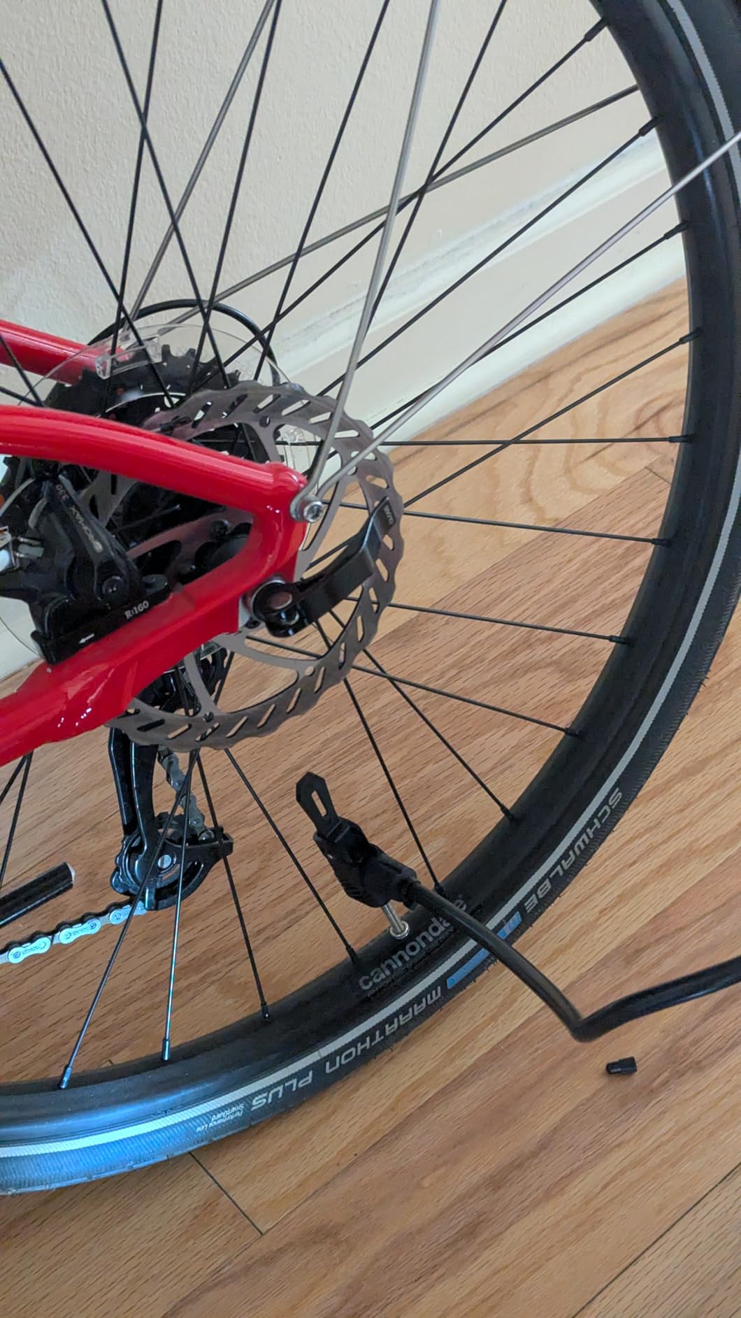 Schwinn Air Center Floor Pump, for a Range of Bikes, 160 PSI, Soft Grip Handle, Dual Head for Schrader and Presta Valves, Manual Air Pump customer photo 2
