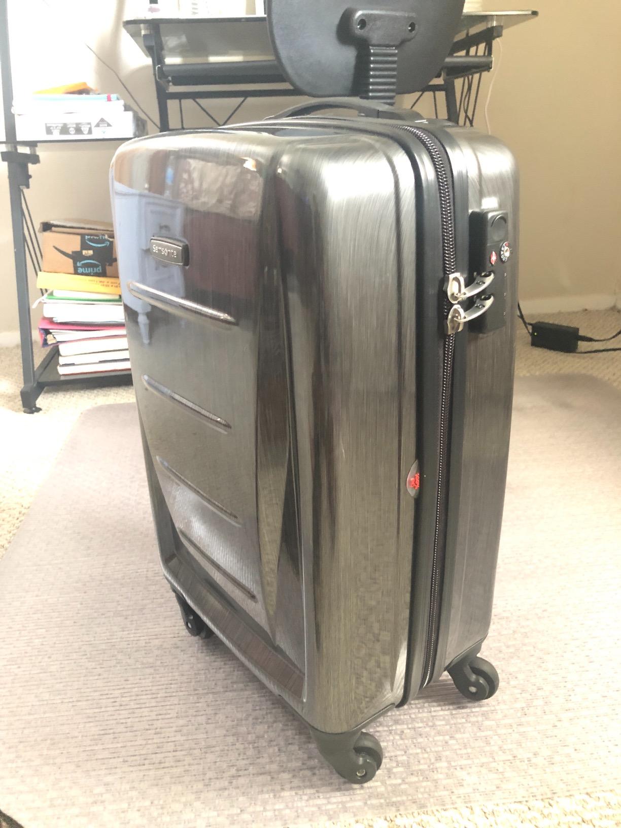 Samsonite Winfield 2 - 20-Inch Hardside Luggage with 360 Spinner Wheels, TSA Lock, Brushed Anthracite customer photo 1