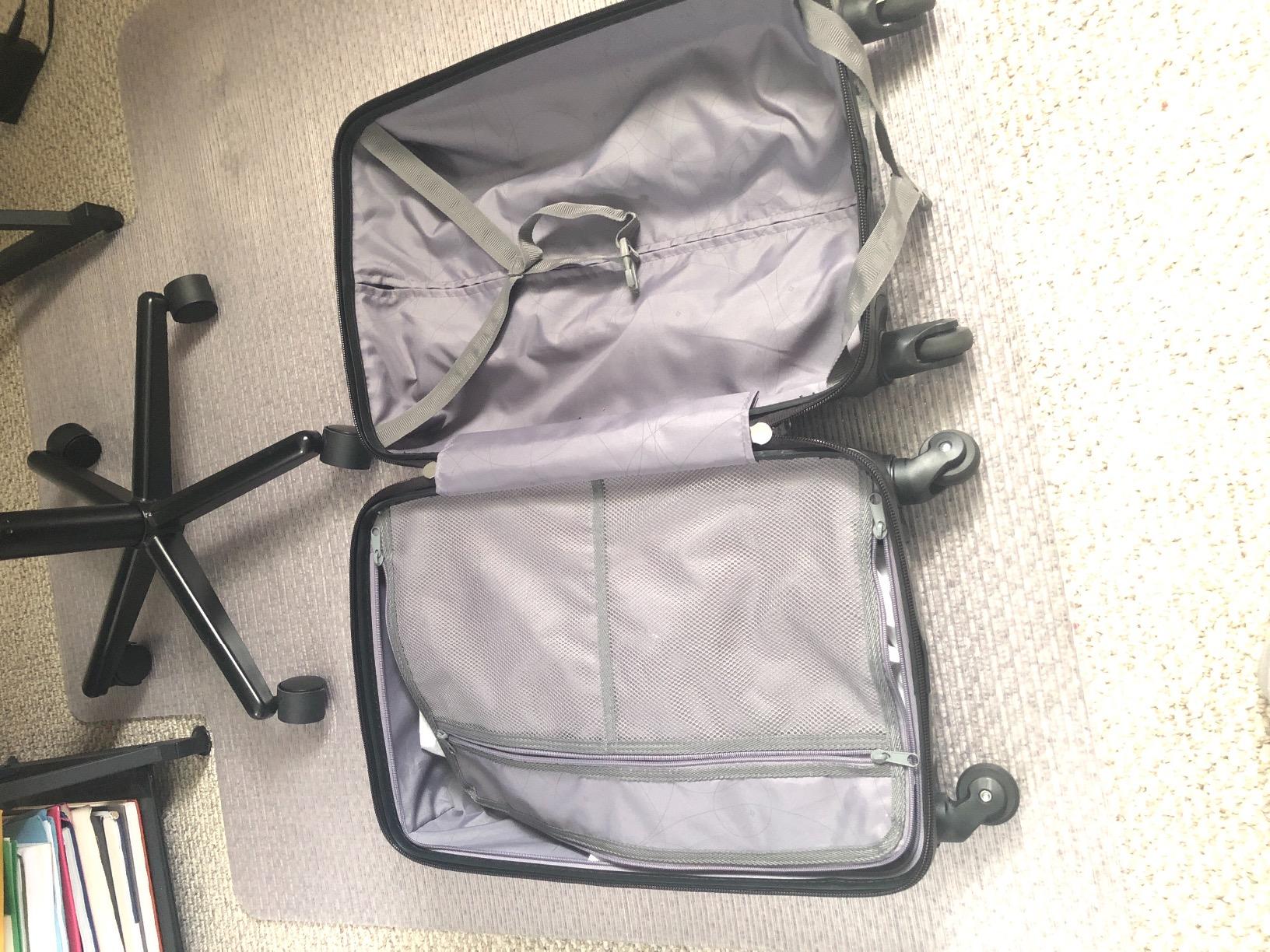 Samsonite Winfield 2 - 20-Inch Hardside Luggage with 360 Spinner Wheels, TSA Lock, Brushed Anthracite customer photo 2