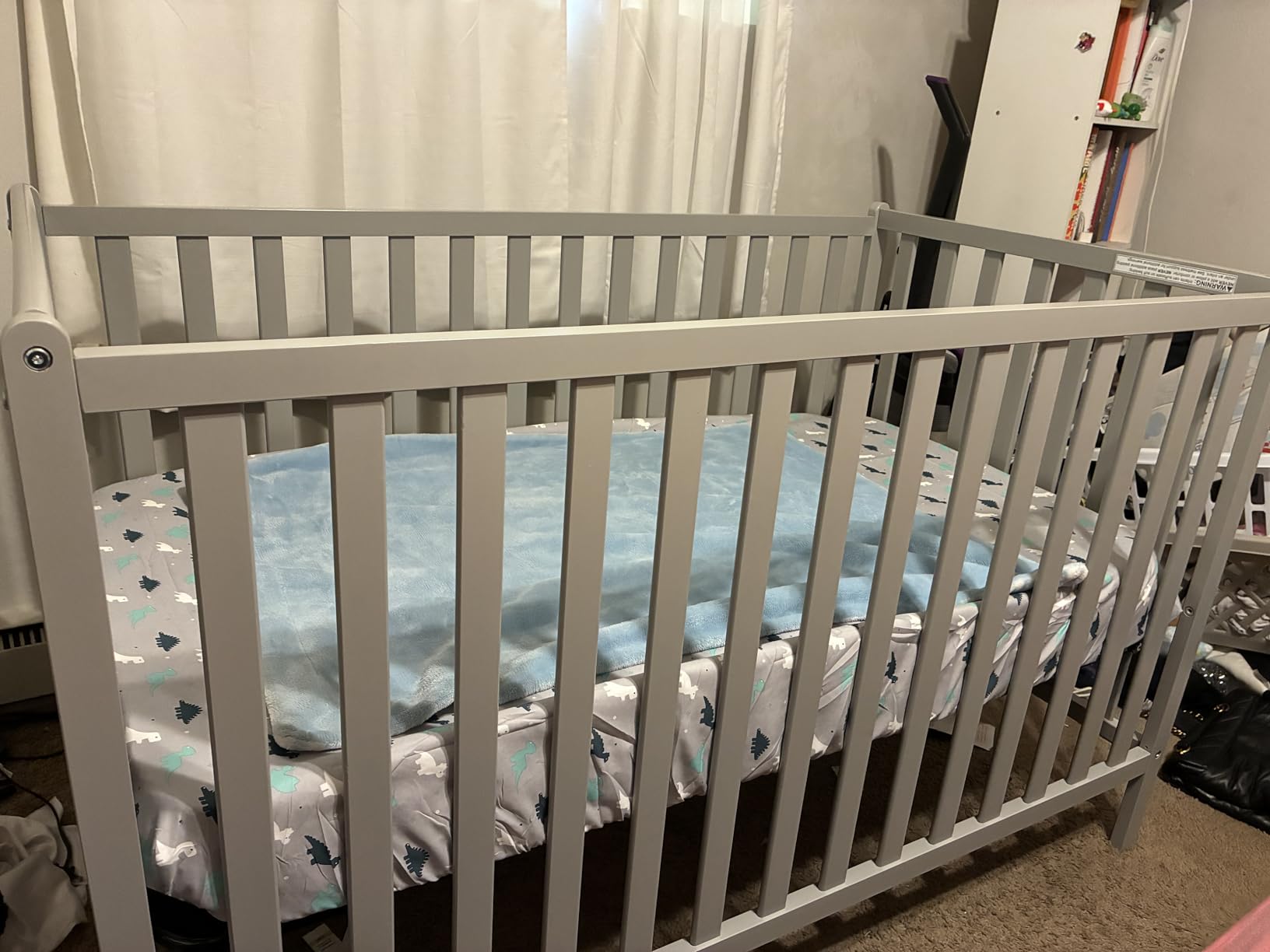 Delta Children Heartland 4-in-1 Convertible Crib - Greenguard Gold Certified, Bianca White customer photo 1