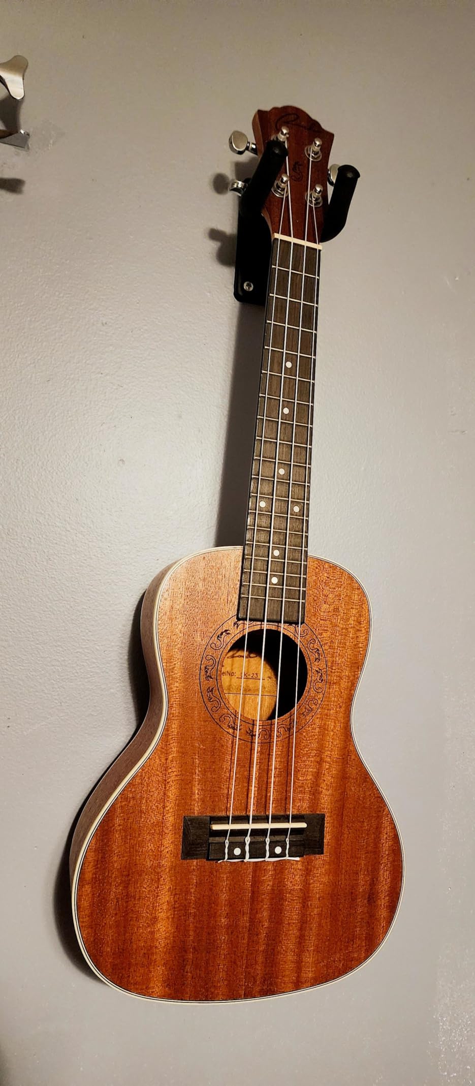 Ranch 23 Inch Concert Ukulele Kit for Beginners Adults, Sapele Wood Hawaiian Ukelele with Arched Back for Richer Sound, Includes 12 Online Lessons, Gig Bag, Tuner, Strap, Aquila Strings customer photo 1