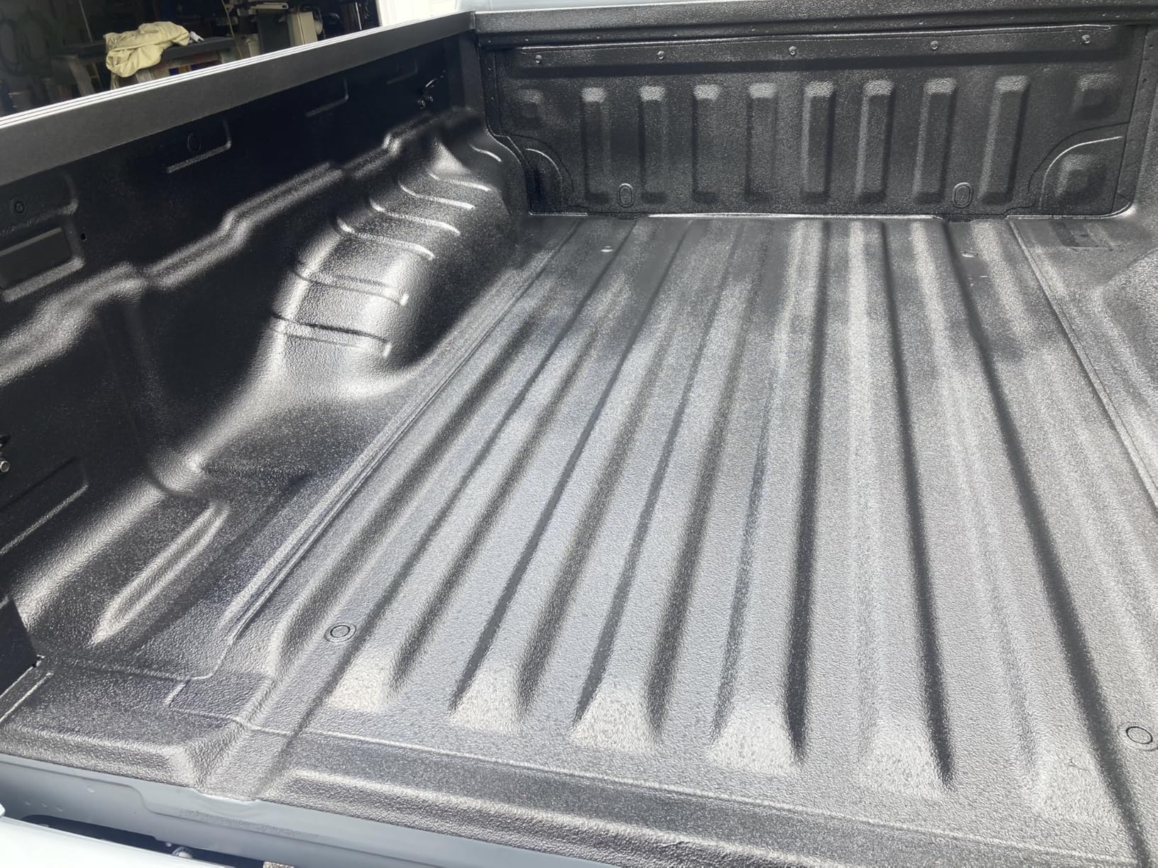 CUSTOM SHOP U-Pol Raptor Black Urethane Spray-On Truck Bed Liner 8 Quart Kit and Custom Coat Spray Gun with Regulator customer photo 2