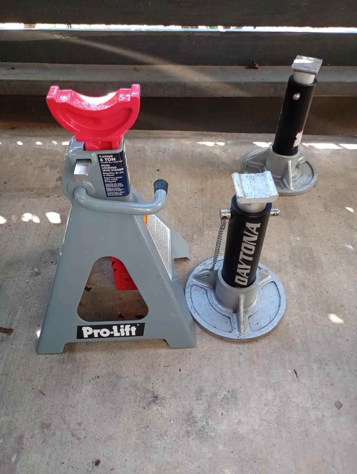 Pro-Lift Heavy Duty 6 Ton Jack Stands Pair - Double Locking Pins - Handle Lock and Mobility Pin for Auto Repair Shop with Extra Safety customer photo 1