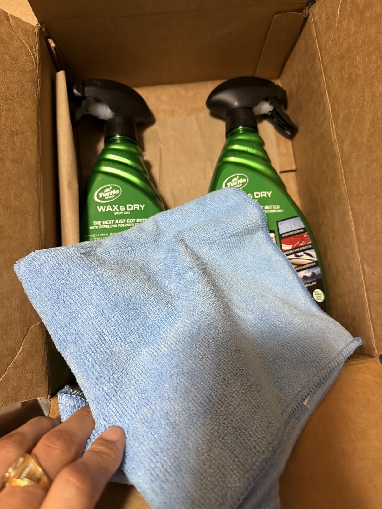 Turtle Wax 50834 1-Step Wax and Dry, Quick and Easiest Step to High Shine, for Cars, Trucks, Motorcycles and RVs, 26 oz. Double Pack with Microfiber Towel customer photo 2
