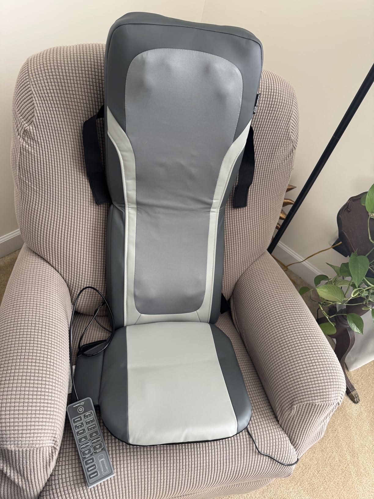 Snailax 2026 Upgraded Shiatsu Roller Back Massager with Heat Massage Chair Pad Kneading Back Massager for Pain Relief Deep Tissue Chair Massage Pad for Office Home customer photo 1