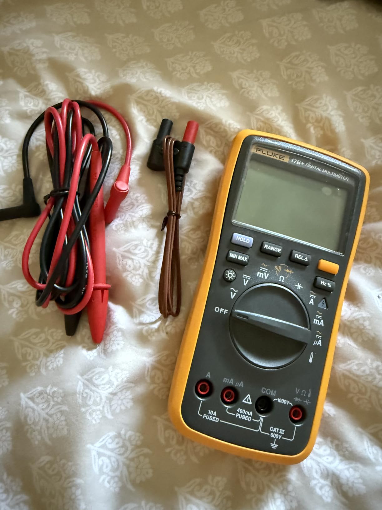Fluke 17B+ Digital Multimeter for Electrical Applications 1000V customer photo 2