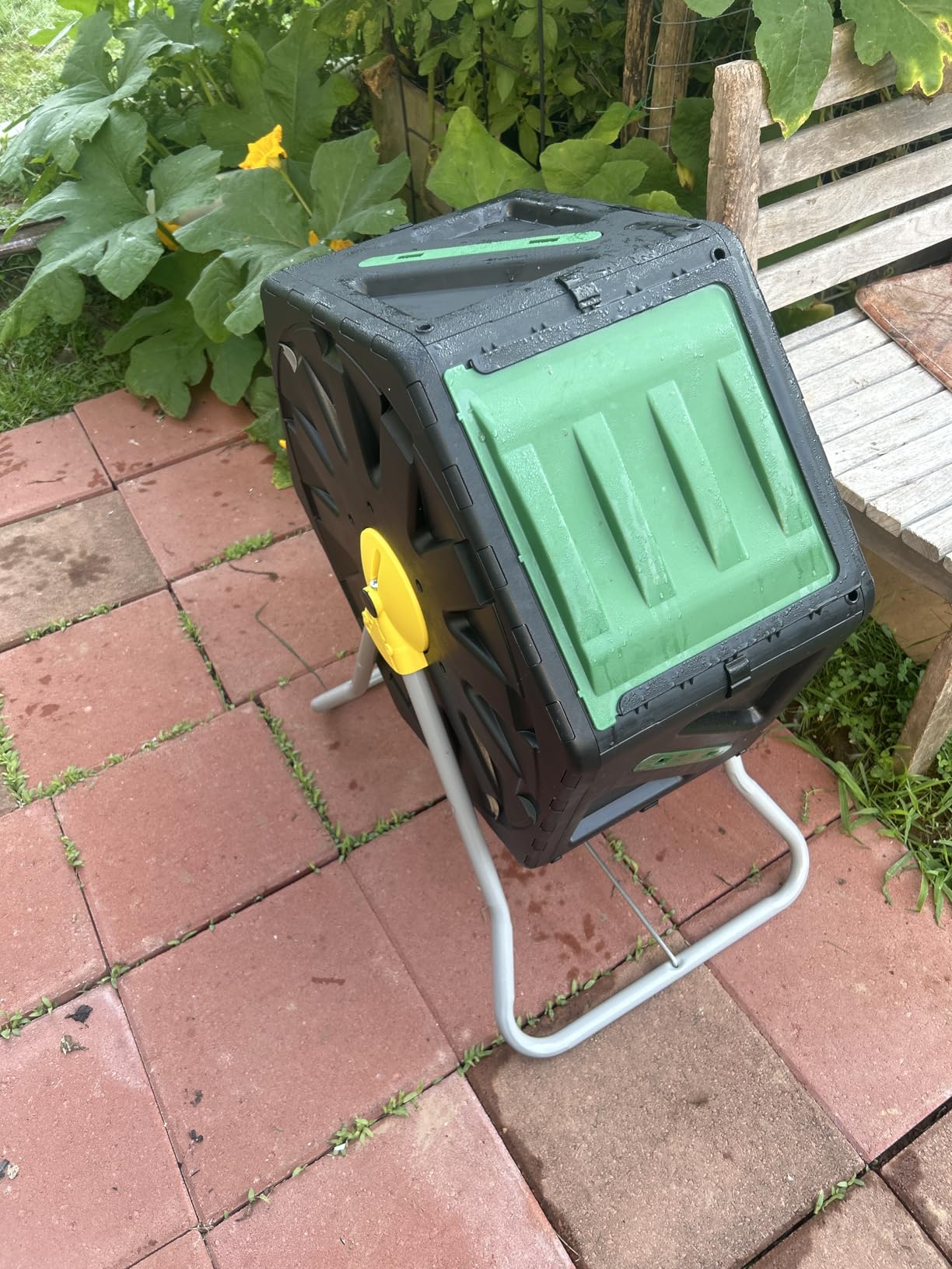 Miracle-Gro Large Dual Chamber Compost Tumbler, 55.4 Gallons - Easy-Turn, Fast-Working System - All-Season, Heavy-Duty, High Volume Composter with 2 Sliding Doors customer photo 1