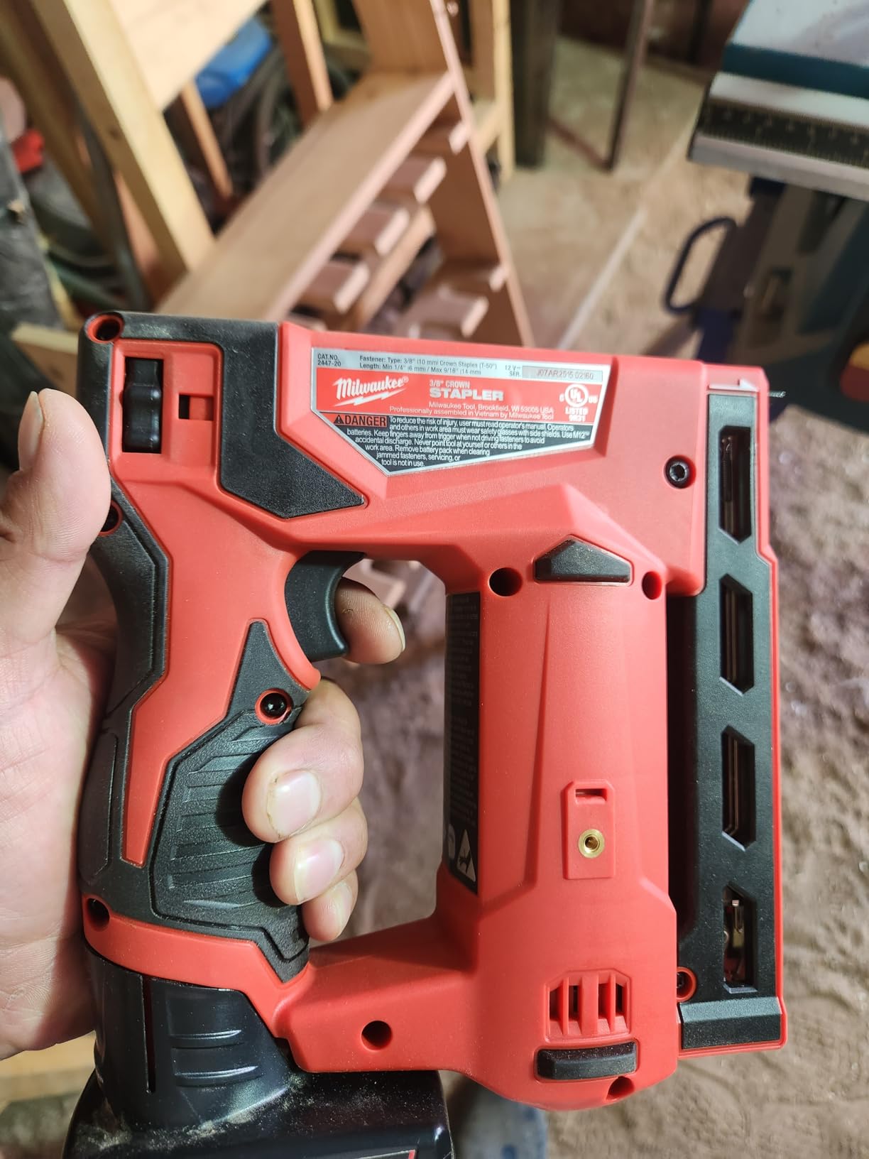 Milwaukee 2447-20 M12 3/8 Crown Stapler customer photo 1