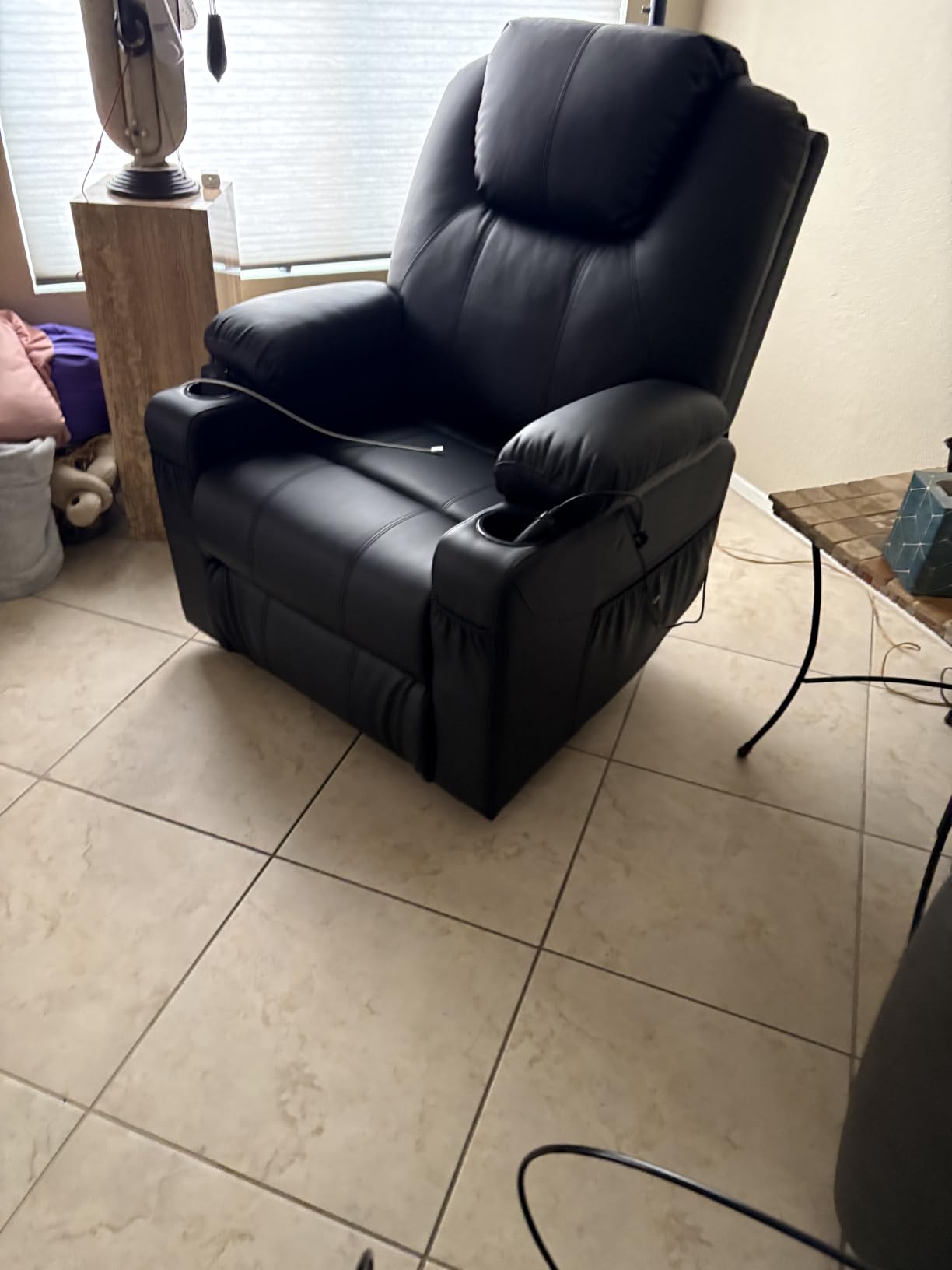 MCombo Power Lift Recliner Chair for Elderly, Lift Chair with Heat and Massage, FSC Certified, USB Ports, Cup Holders, Faux Leather 7040 (Cream White, Medium) customer photo 1