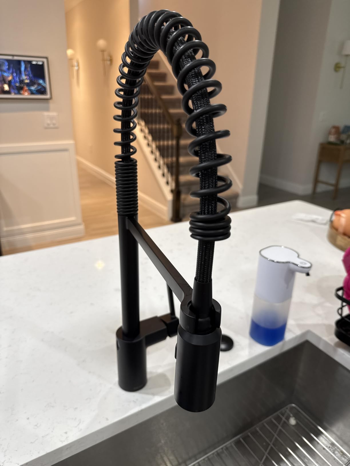 Moen Align Spot Resist Stainless Motionsense Wave Sensor Touchless One-Handle High Arc Spring Pulldown Kitchen Faucet with Sprayer customer photo 1