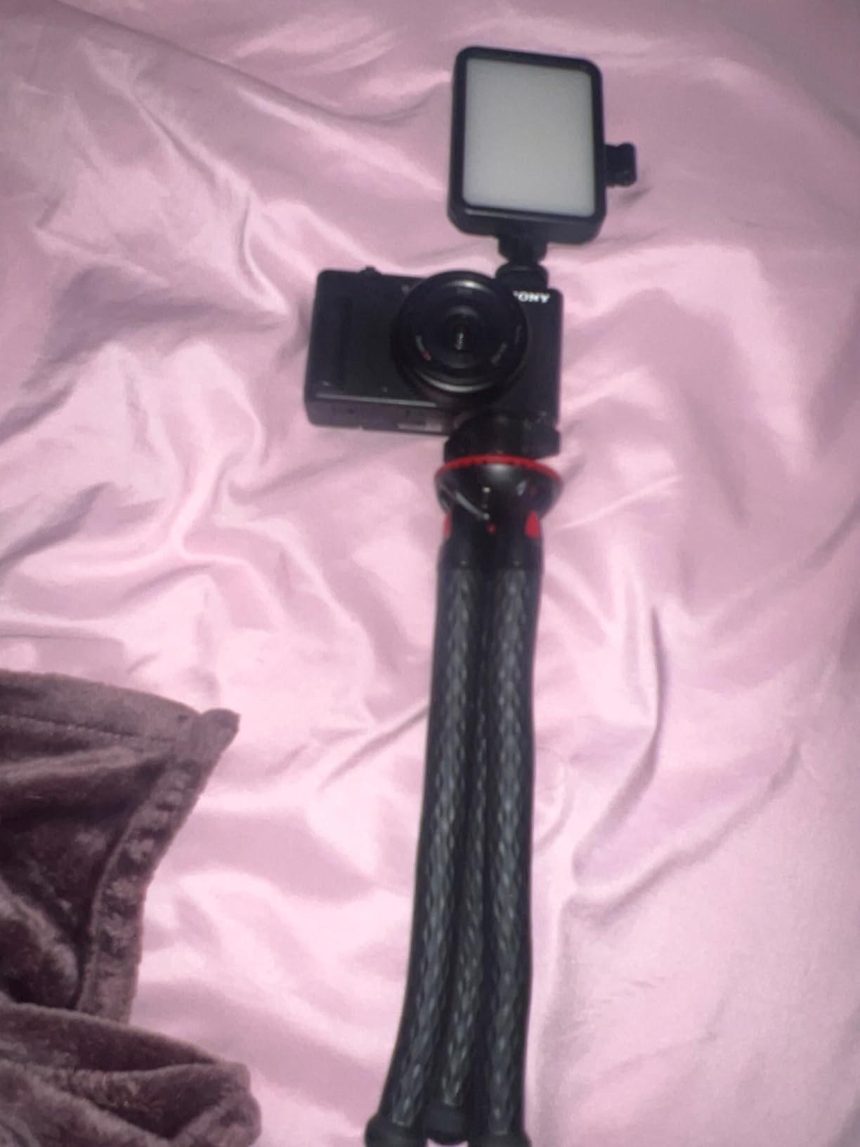 Camera Tripod Fotopro Flexible Phone Tripod Bendable Tripod for Mini Camera Handheld Tripod Stand for iPhone Vlogging Travel Video customer photo 2