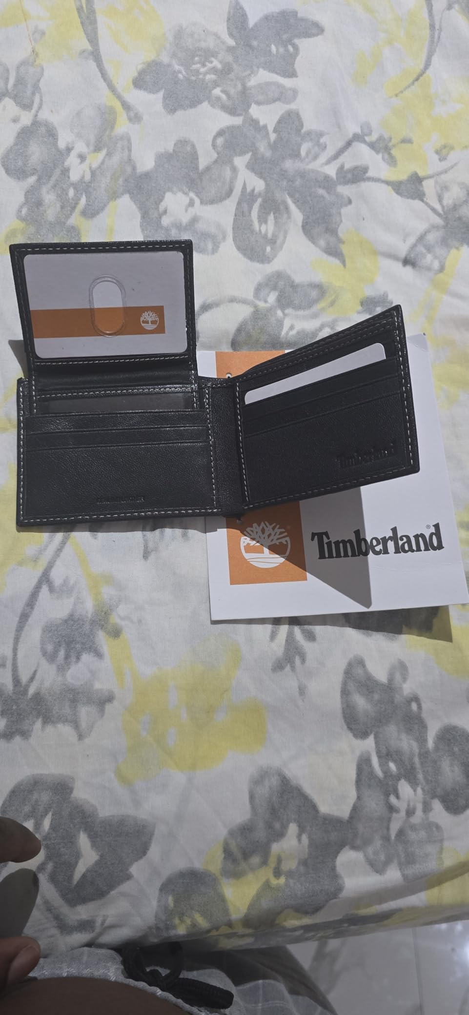 Timberland Men's Genuine Leather Passcase Security RFID Wallet customer photo 2