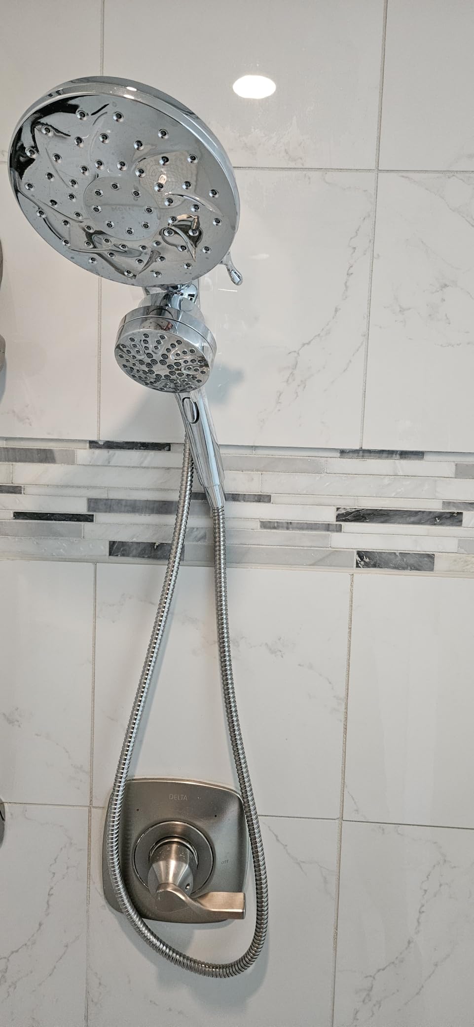 Moen Engage Chrome Magnetix 2-in-1 Combo Rain Showerhead with Detachable Handheld Shower Spray, Featuring Magnetic Docking System, 26009 customer photo 2