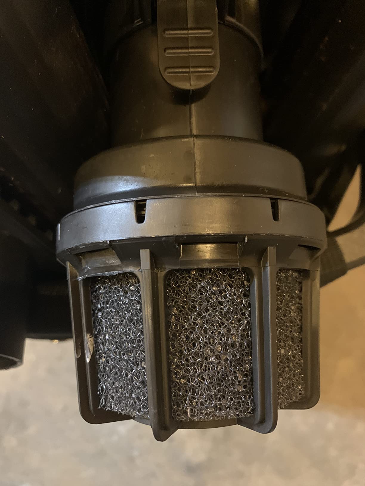 DEWALT 12 Gallon Poly Wet/Dry Vac, 5.5 HP Shop Vacuum customer photo 1