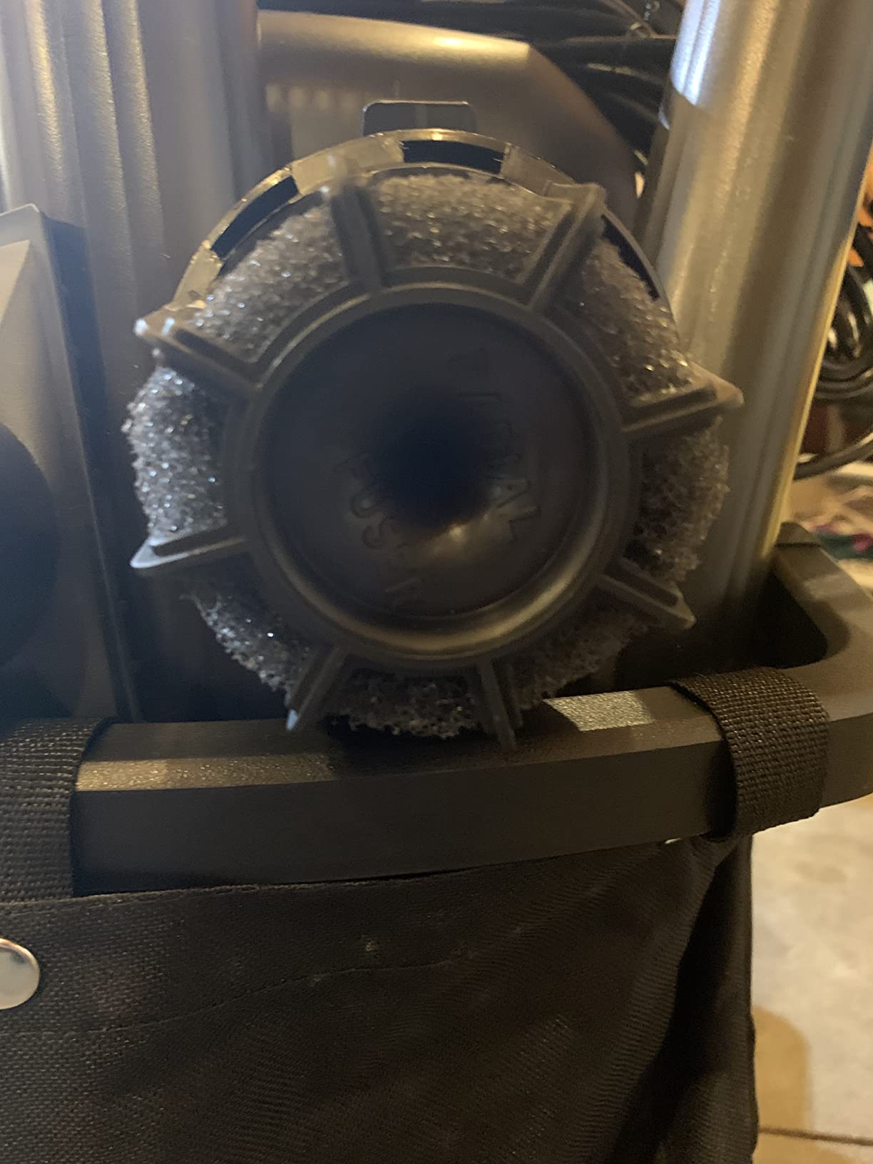 DEWALT 12 Gallon Poly Wet/Dry Vac, 5.5 HP Shop Vacuum customer photo 2