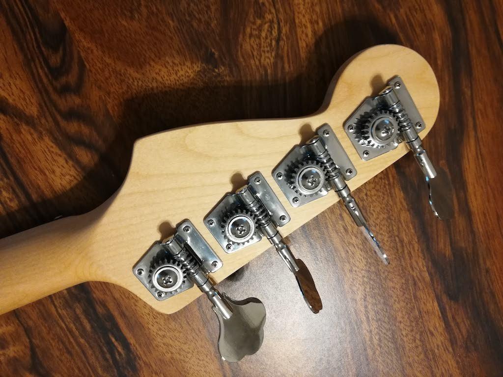 Glarry Electric Bass Guitar Full Size 4 String Rosewood Basswood Fire Style Exquisite Burning Bass (Dark Blue) customer photo 2
