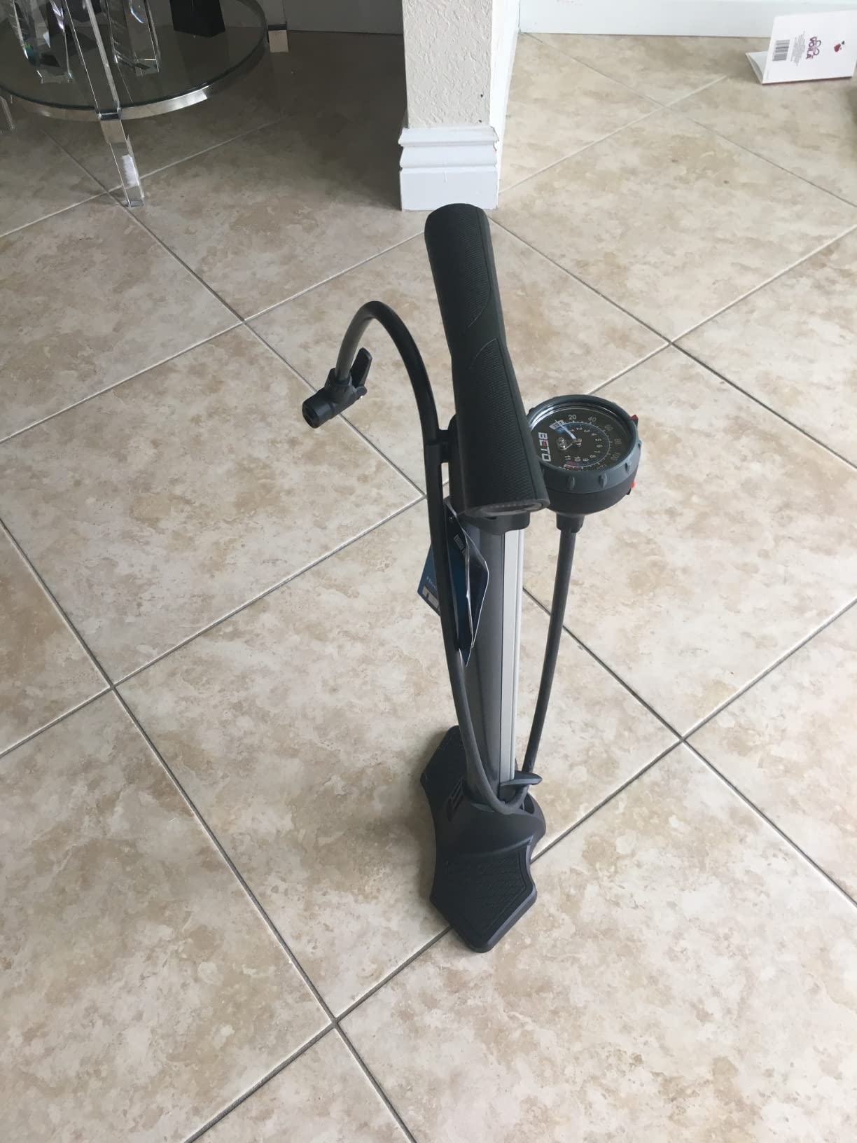 Beto Bike Pump Portable - Bicycle Floor Pump with Industrial Top-Mounted Gauge & Air Bleed Button, Steel Tube 160 Psi Max customer photo 1