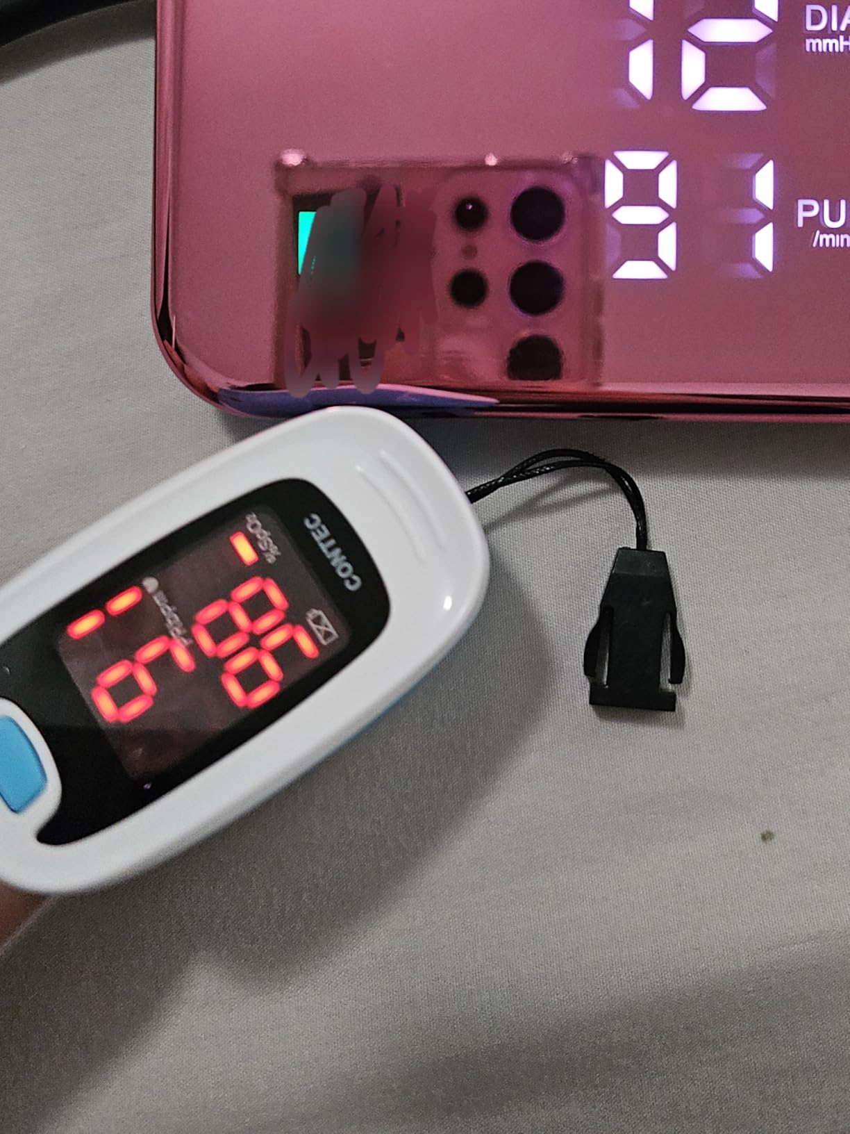 CONTEC LED CMS50M Pulse Oximeter,SpO2 and PR Value Waveform Blood Oxygen, Neck/Wrist Cord customer photo 2