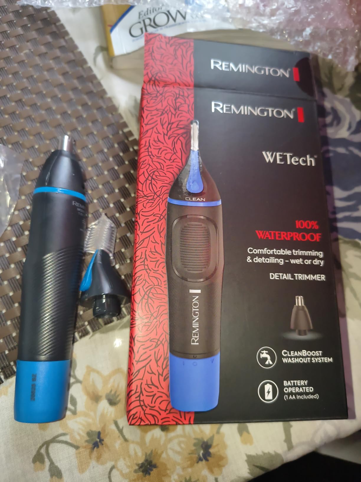 Remington Nose, Ear & Eyebrow Trimmer - Dual Edge Precision Blades, CLEANBoost Easy-Clean System, Waterproof Wet/Dry Groomer, Rotary + Detail Heads, Eyebrow Comb Included customer photo 1