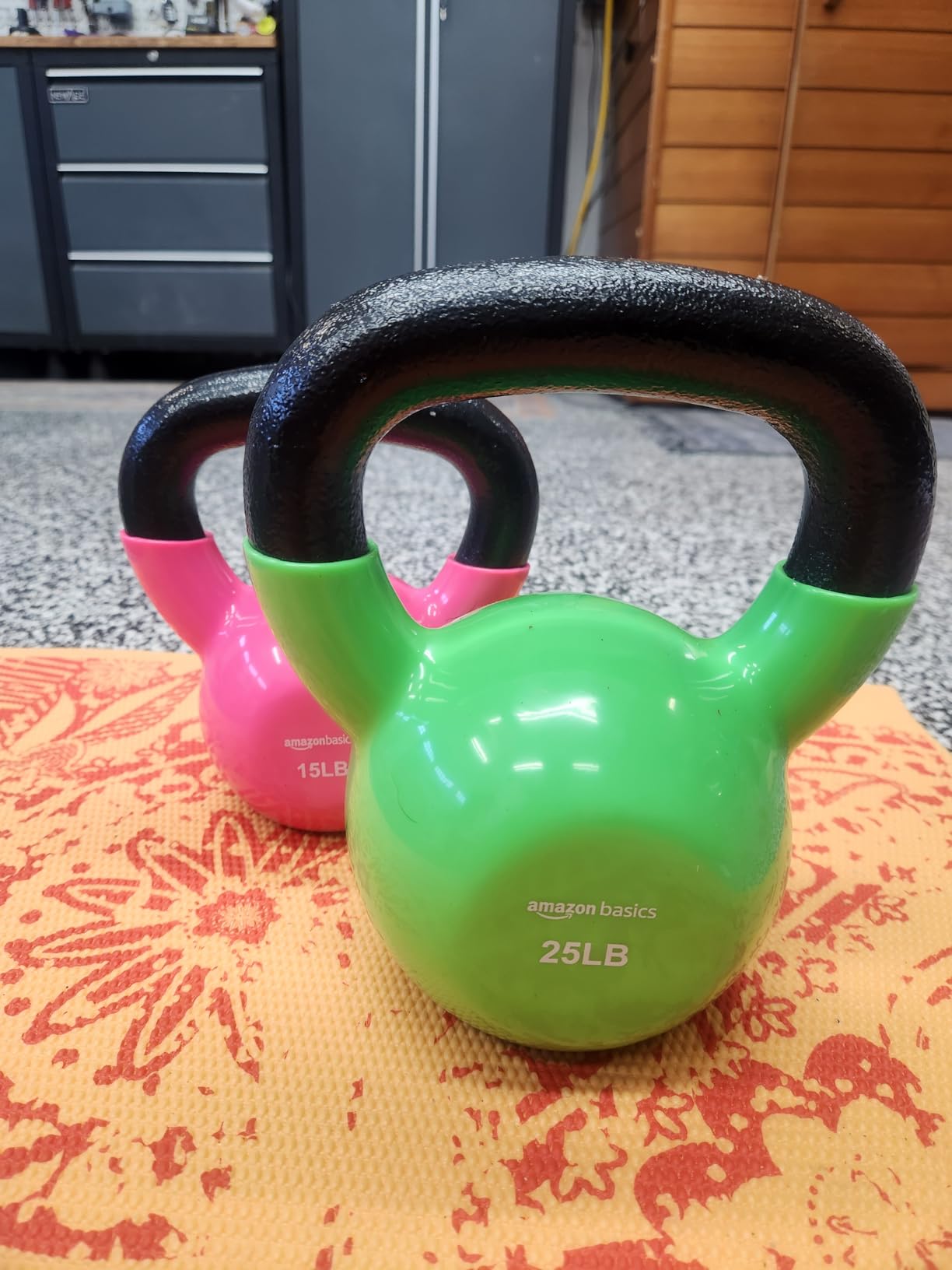 Amazon Basics Vinyl Kettlebell customer photo 1